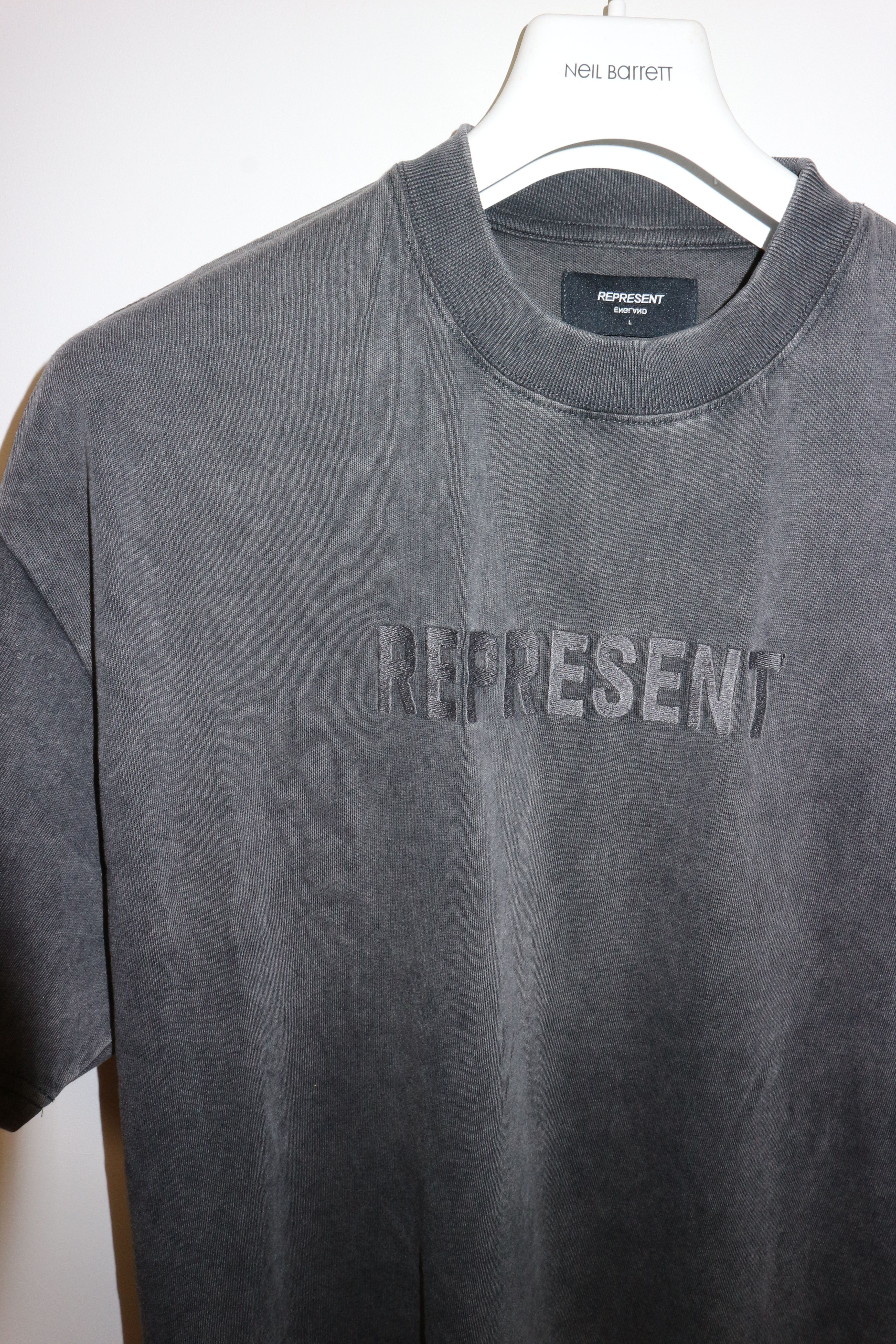 Represent Clo. Vintage grey logo t-shirt Size US L / EU 52-54 / 3 - 5 Thumbnail