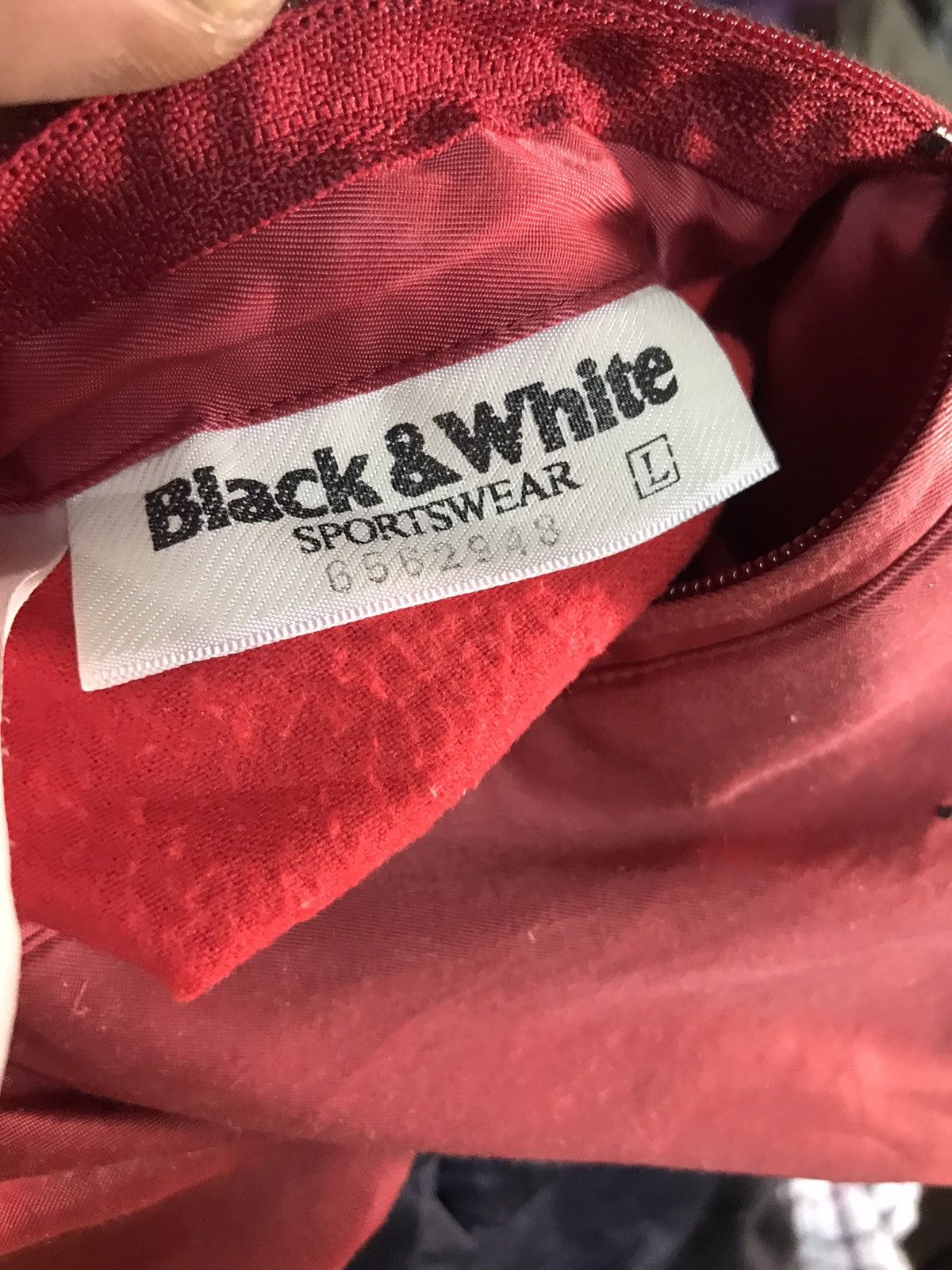 Japanese Brand Black&white sportwear reversible sleeveless zipper jacket Size US L / EU 52-54 / 3 - 5 Thumbnail