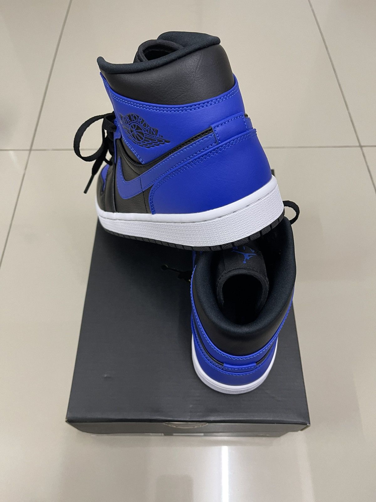 Jordan Brand Rare NIKE AIR JORDAN AJ1 Mid Hyper Royal Size US 9 / EU 42 - 6 Thumbnail