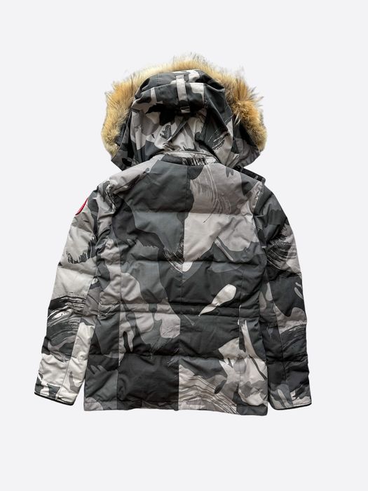 Canada goose grey store camo