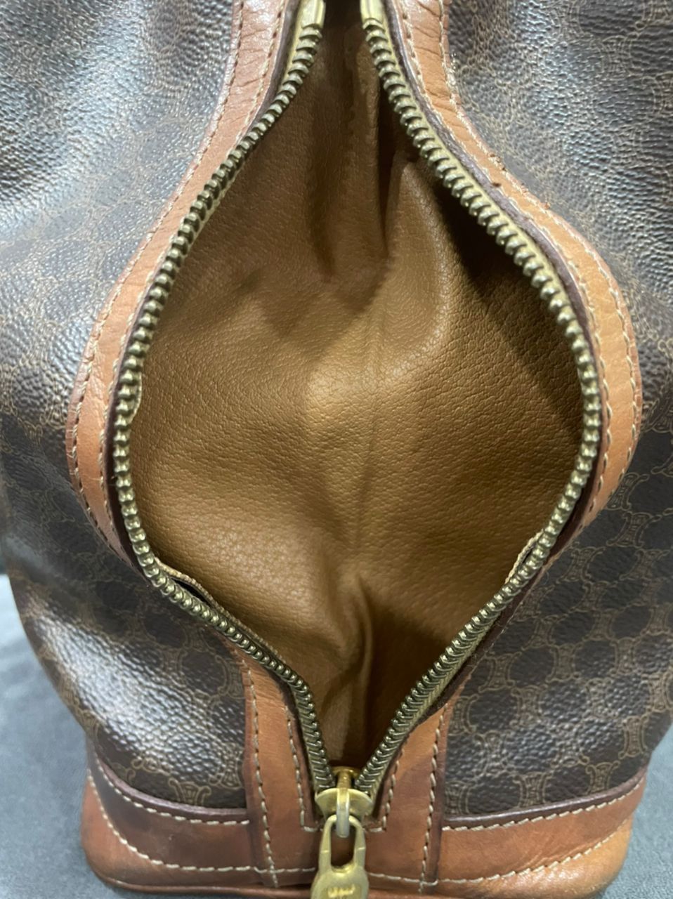 Celine Authentic CELINE Bucket Bag Size ONE SIZE - 8 Thumbnail