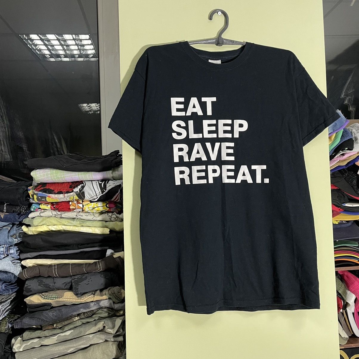Vintage Vintage 90s Rave Graphic Tee Black Streetwear Humor Faded L Size US L / EU 52-54 / 3 - 4 Thumbnail