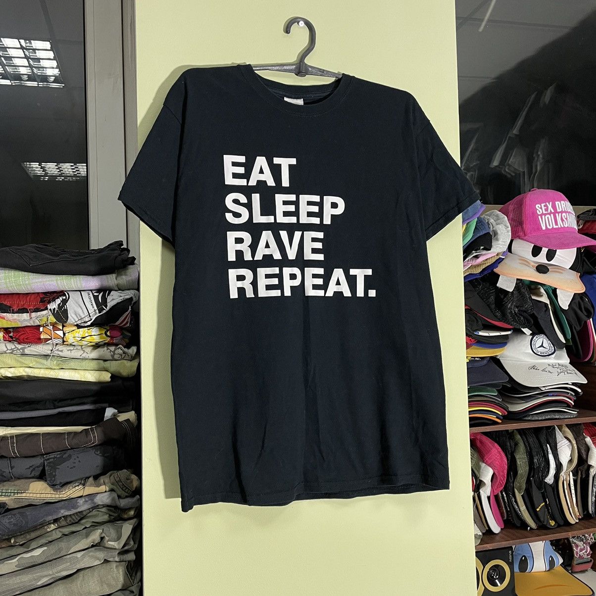 Vintage Vintage 90s Rave Graphic Tee Black Streetwear Humor Faded L Size US L / EU 52-54 / 3 - 3 Thumbnail