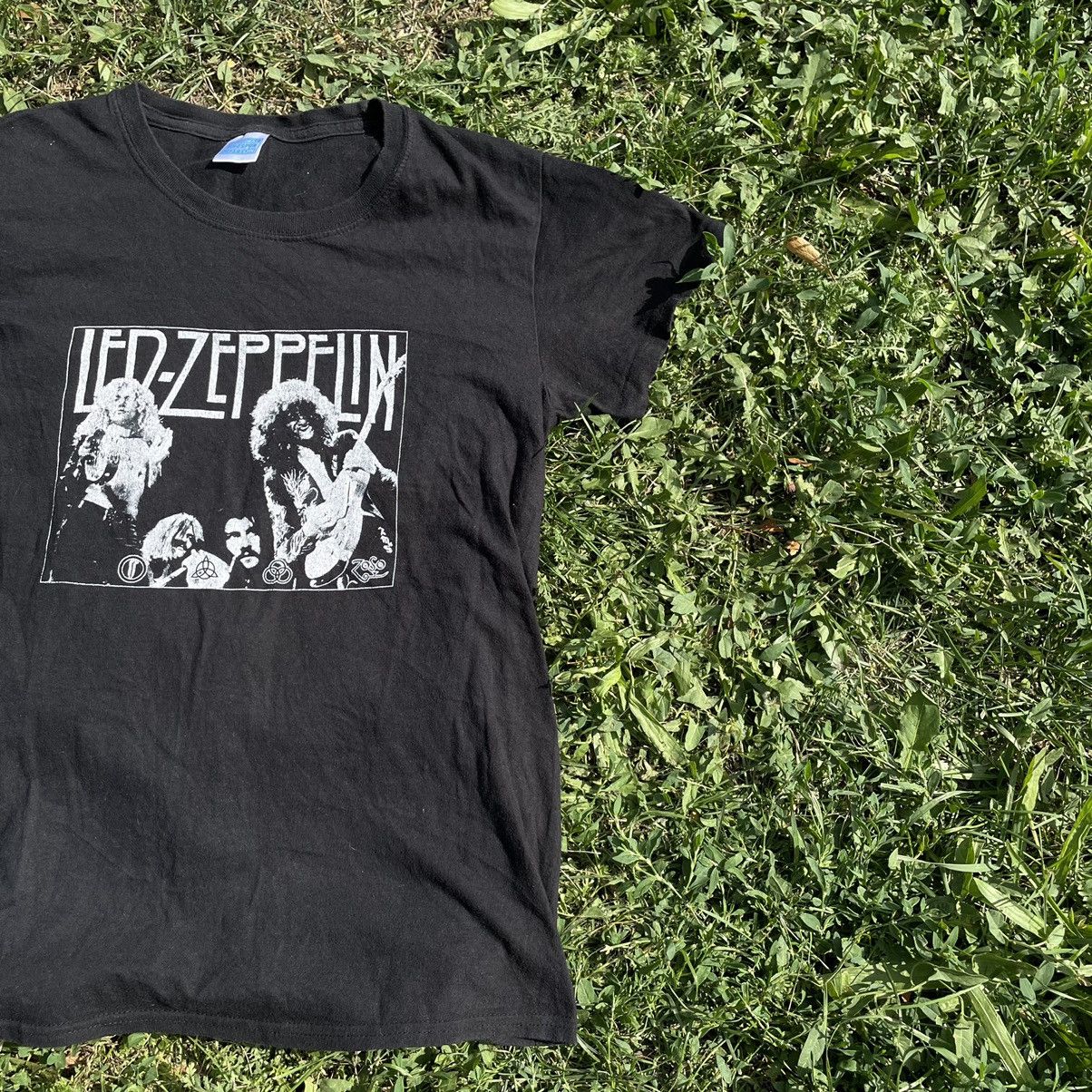Vintage Vintage 90s Led Zeppelin Band Tee Sun Faded Grunge Baggy S Size US S / EU 44-46 / 1 - 3 Thumbnail