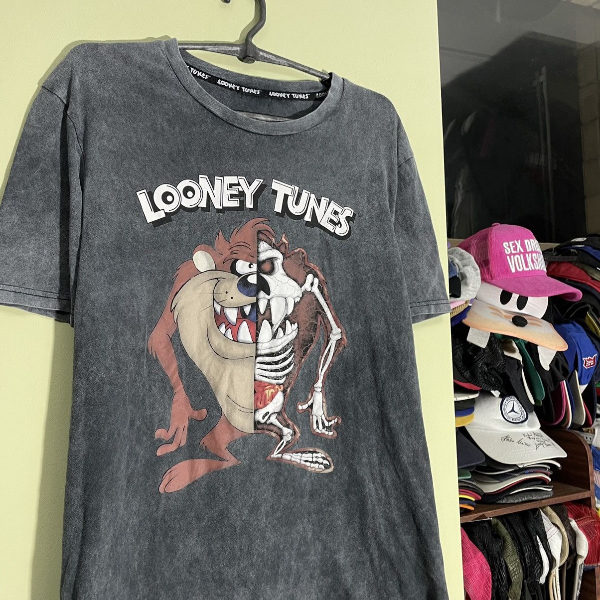 Vintage Vintage Y2K Looney Tunes Sun Faded Graphic Tee Skater Boxy M Size US M / EU 48-50 / 2 - 4 Thumbnail