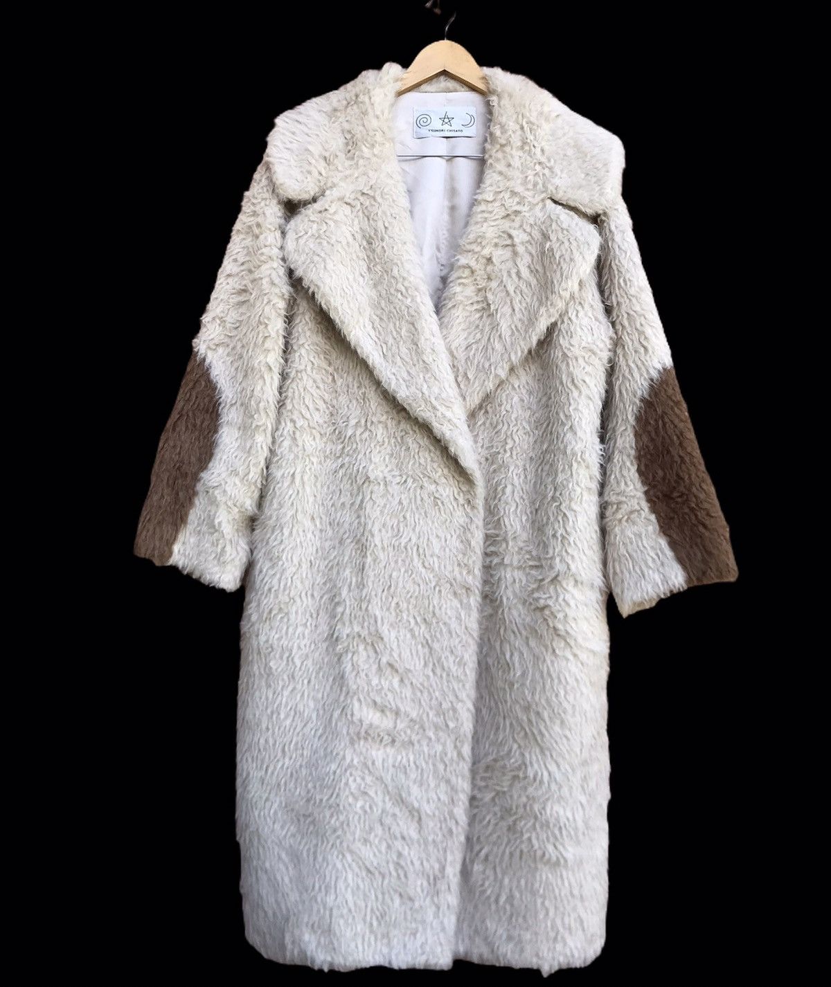 Issey Miyake Tsumori Chisato Issey Miyake Faux Fur Heavy Long Coat Size L / US 10 / IT 46 - 1 Thumbnail