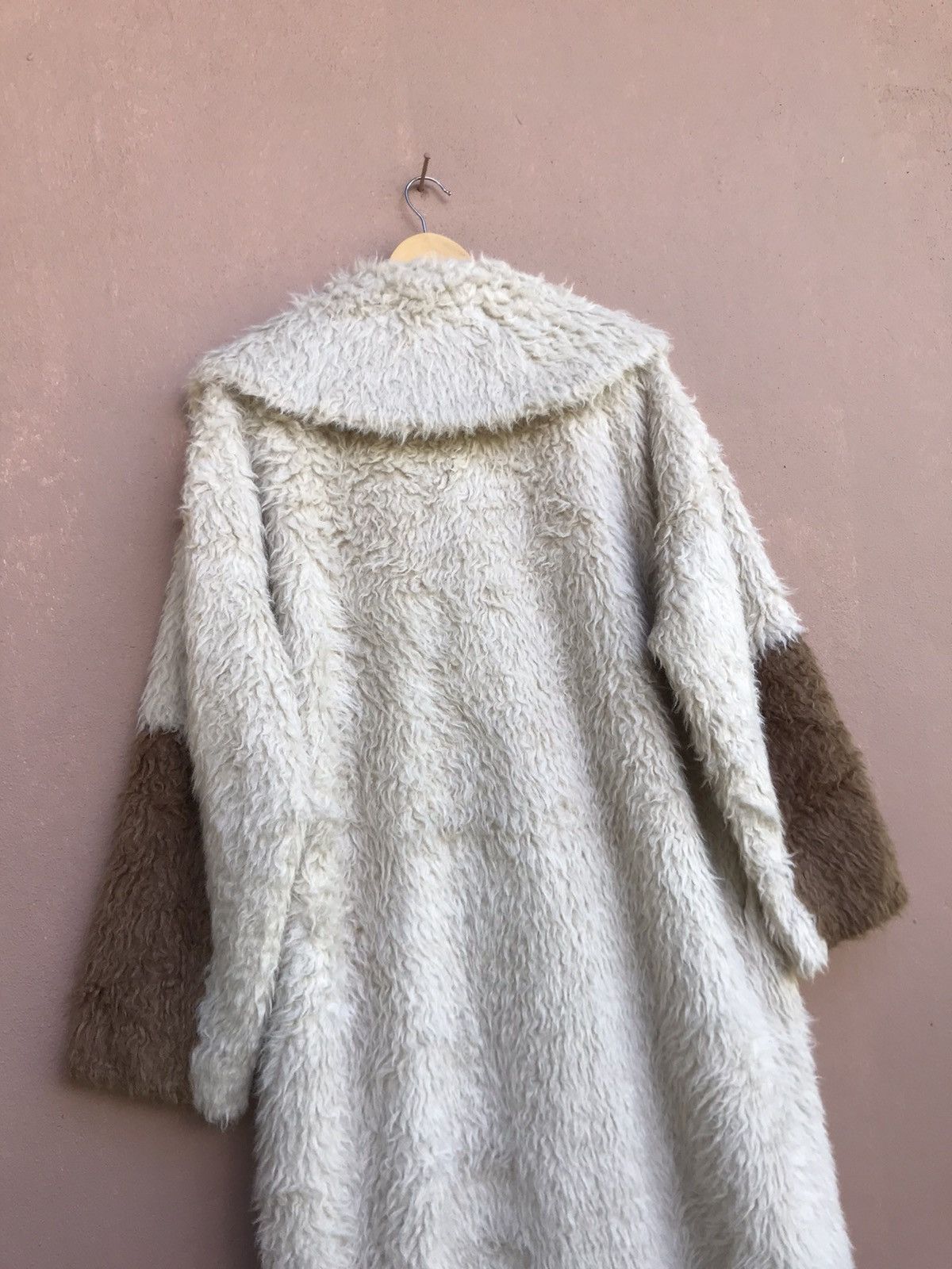 Issey Miyake Tsumori Chisato Issey Miyake Faux Fur Heavy Long Coat Size L / US 10 / IT 46 - 9 Thumbnail