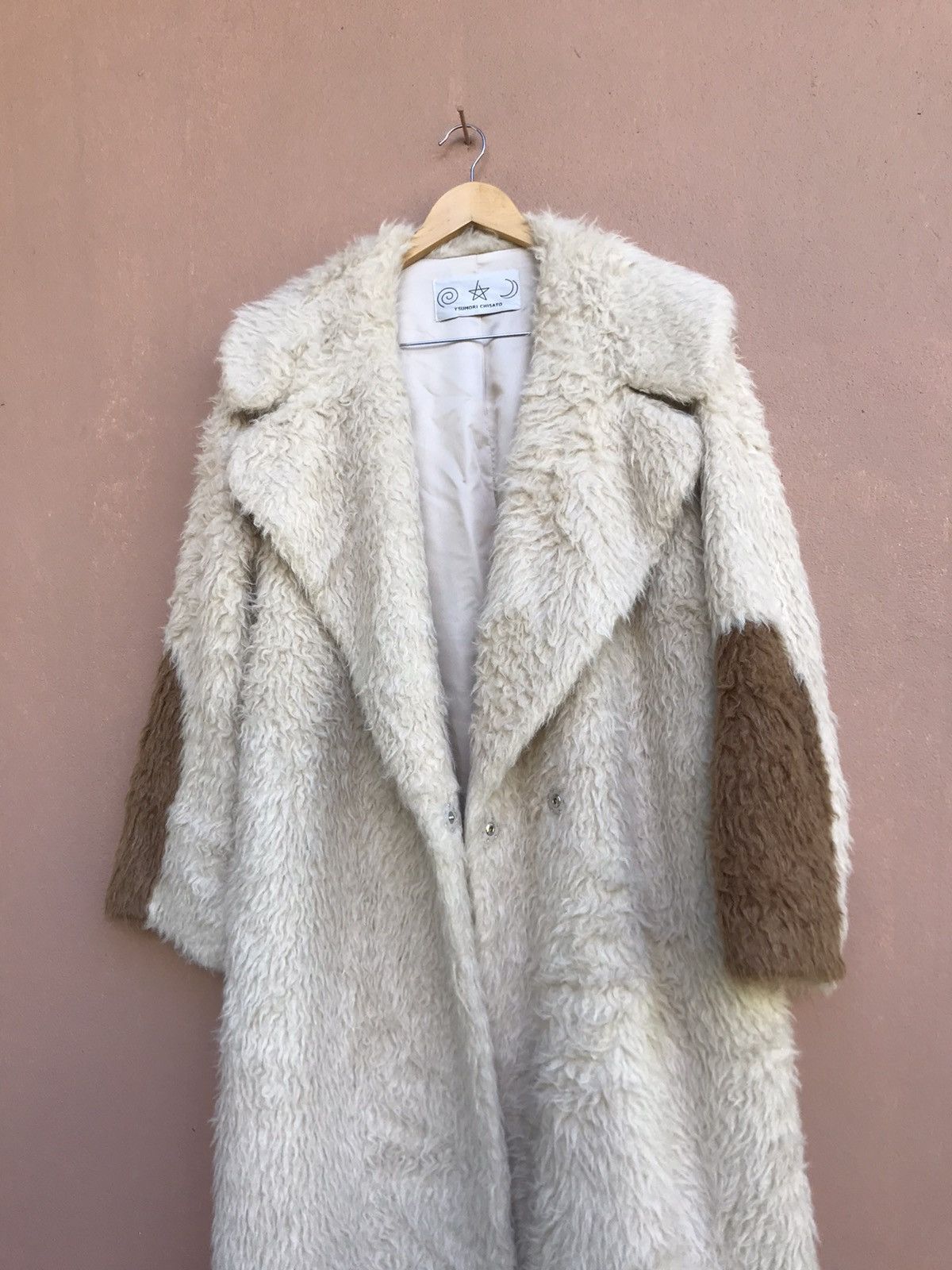 Issey Miyake Tsumori Chisato Issey Miyake Faux Fur Heavy Long Coat Size L / US 10 / IT 46 - 12 Thumbnail