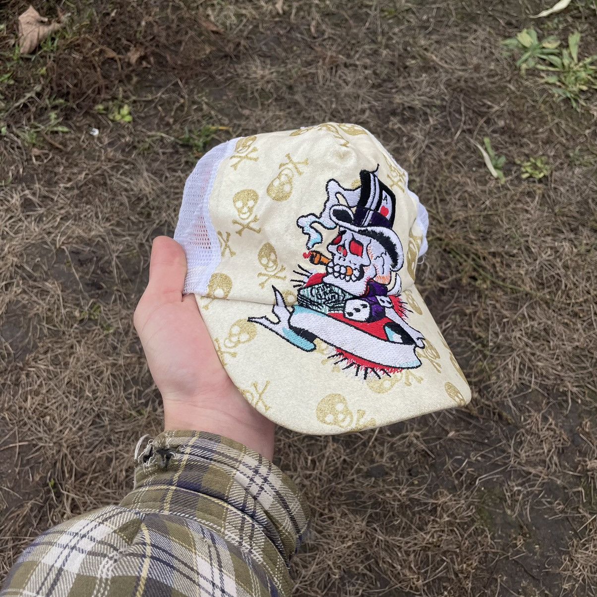 Vintage Vintage Y2K Ed Hardy Style Trucker Hat Cream Punk Opium OS Size ONE SIZE - 1 Thumbnail