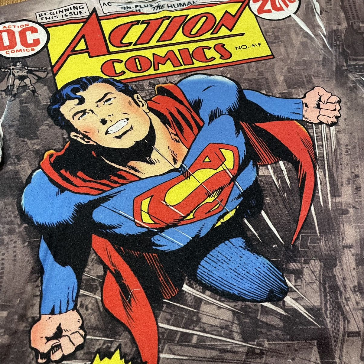 Vintage Vintage Y2K Superman Graphic Tee Sun Faded Streetwear Slim M Size US M / EU 48-50 / 2 - 5 Thumbnail