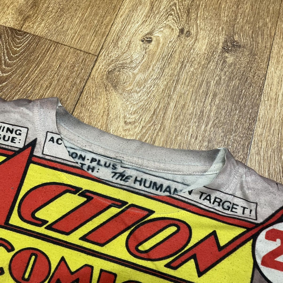 Vintage Vintage Y2K Superman Graphic Tee Sun Faded Streetwear Slim M Size US M / EU 48-50 / 2 - 6 Thumbnail
