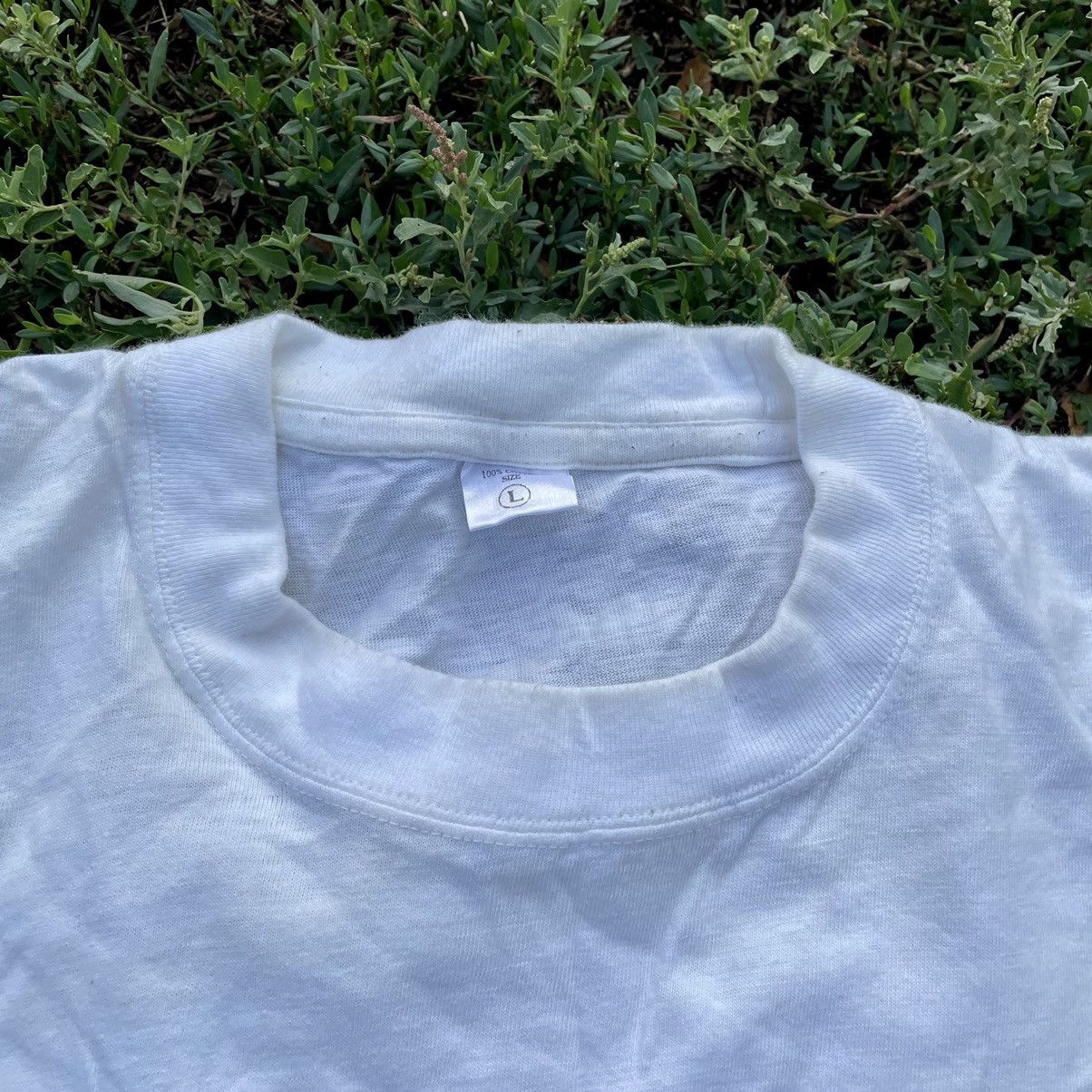 Vintage Vintage 90s Beefeater Graphic Tee Sun Faded Streetwear L Size US L / EU 52-54 / 3 - 5 Thumbnail