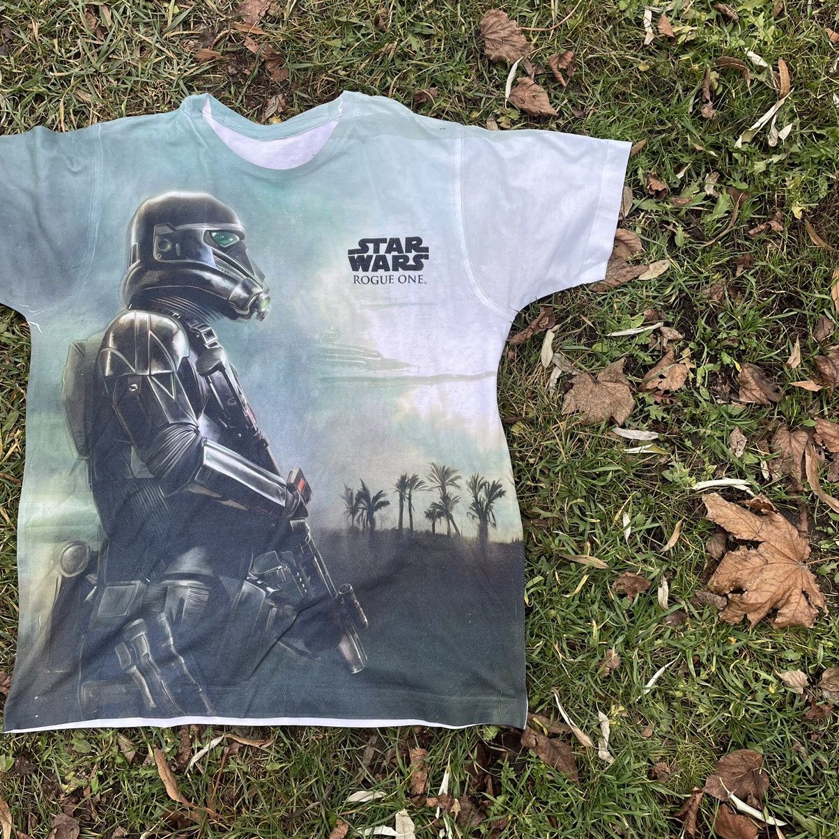 Vintage Vintage Y2K Sun Faded Star Wars Graphic Tee Streetwear XL Size US XL / EU 56 / 4 - 2 Thumbnail