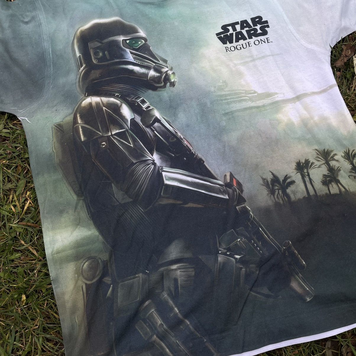 Vintage Vintage Y2K Sun Faded Star Wars Graphic Tee Streetwear XL Size US XL / EU 56 / 4 - 4 Thumbnail