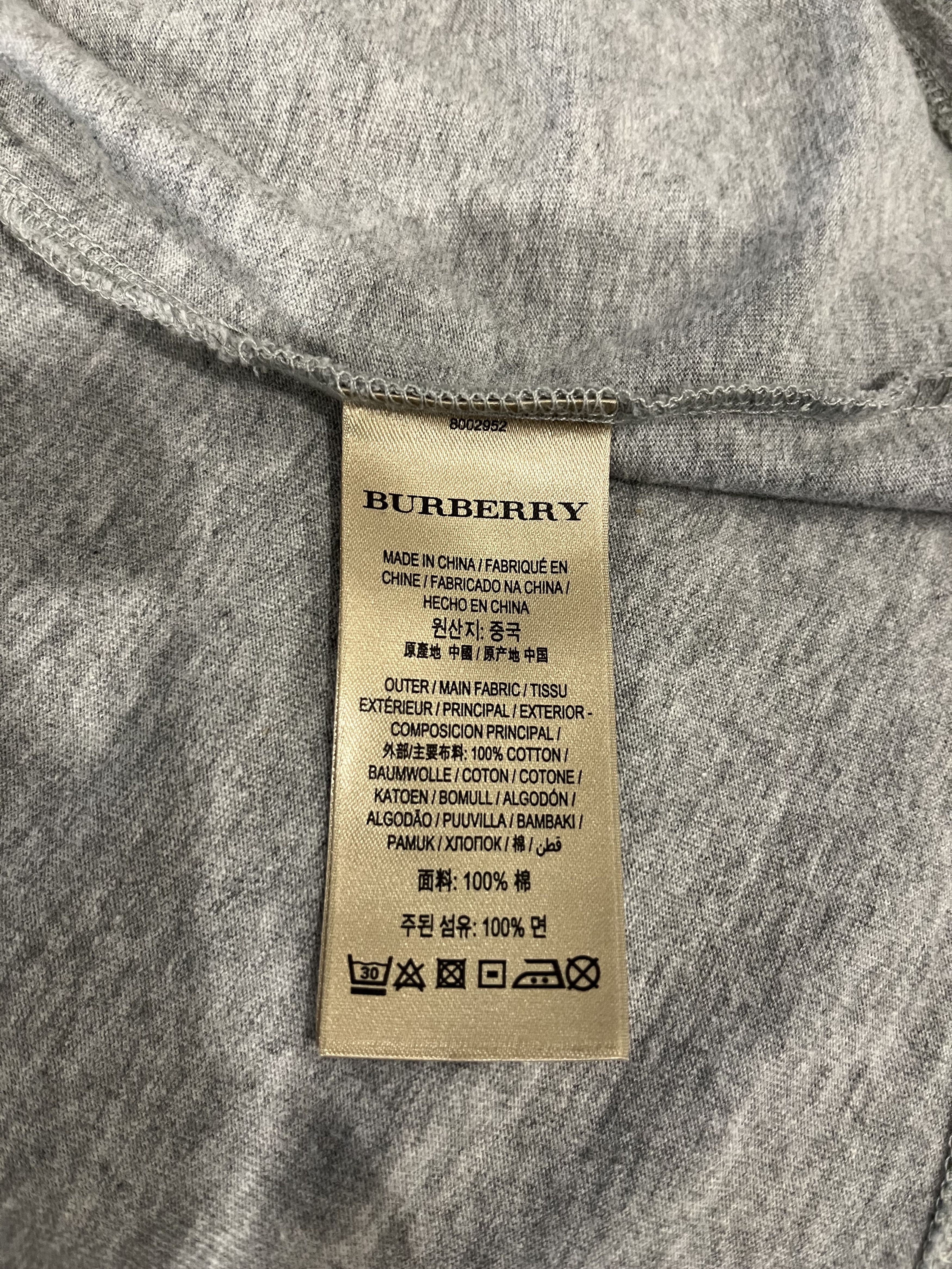 Burberry Burberry Embroidered Prosum (du cavalier) Tshirt Size US M / EU 48-50 / 2 - 5 Thumbnail