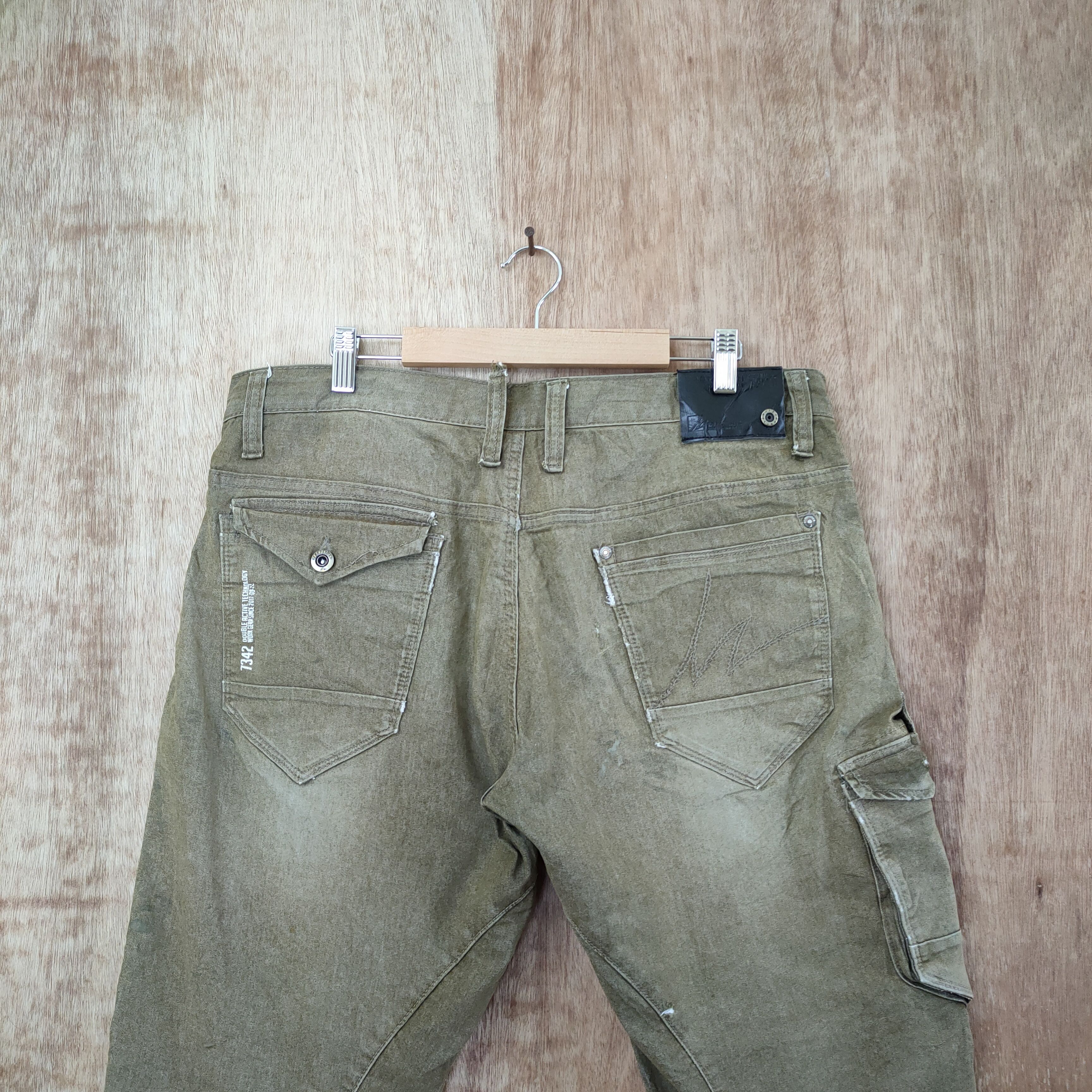 Seditionaries × Vintage VINTAGE IZ FRONTIER FADED/DISTRESSED CARGO PANTS Size US 36 / EU 52 - 7 Thumbnail