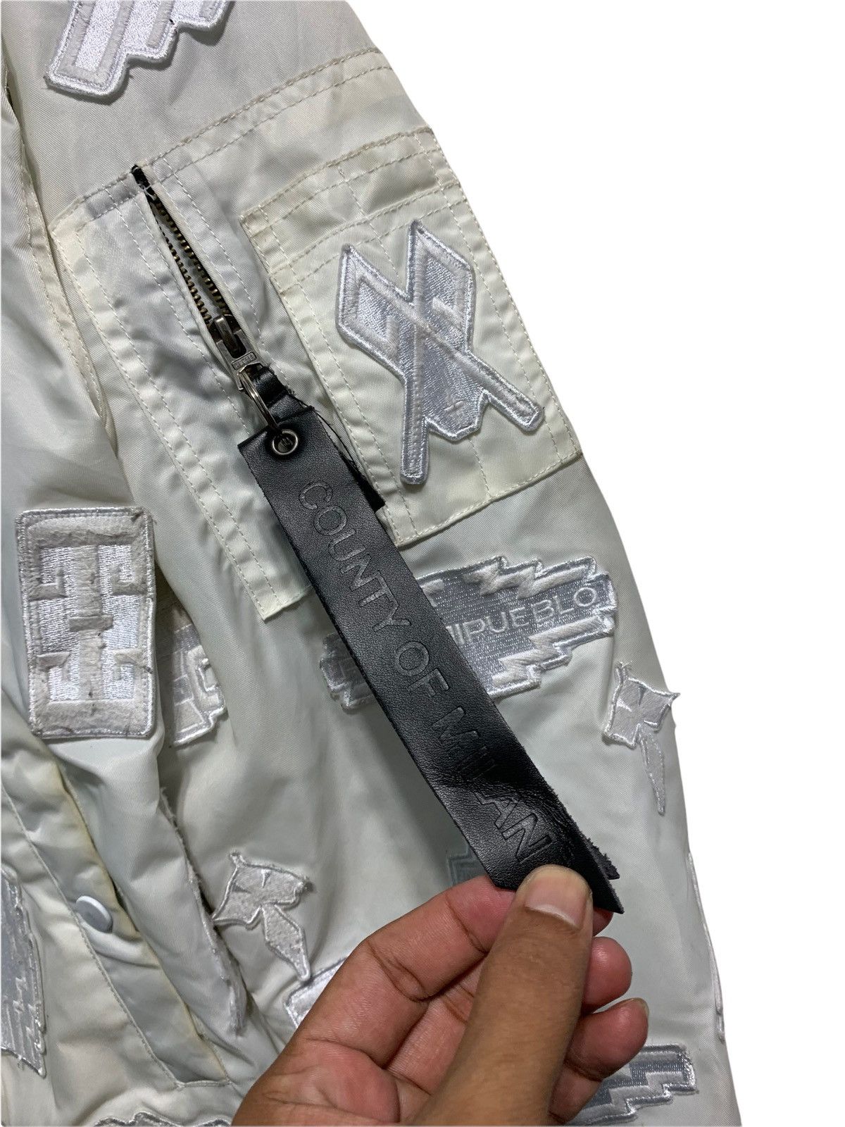 Alpha Industries × Marcelo Burlon 🔥MARCELO BURLON X ALPHA IND WHITE PATCHES EMBROIDERY JACKETS Size US M / EU 48-50 / 2 - 5 Thumbnail