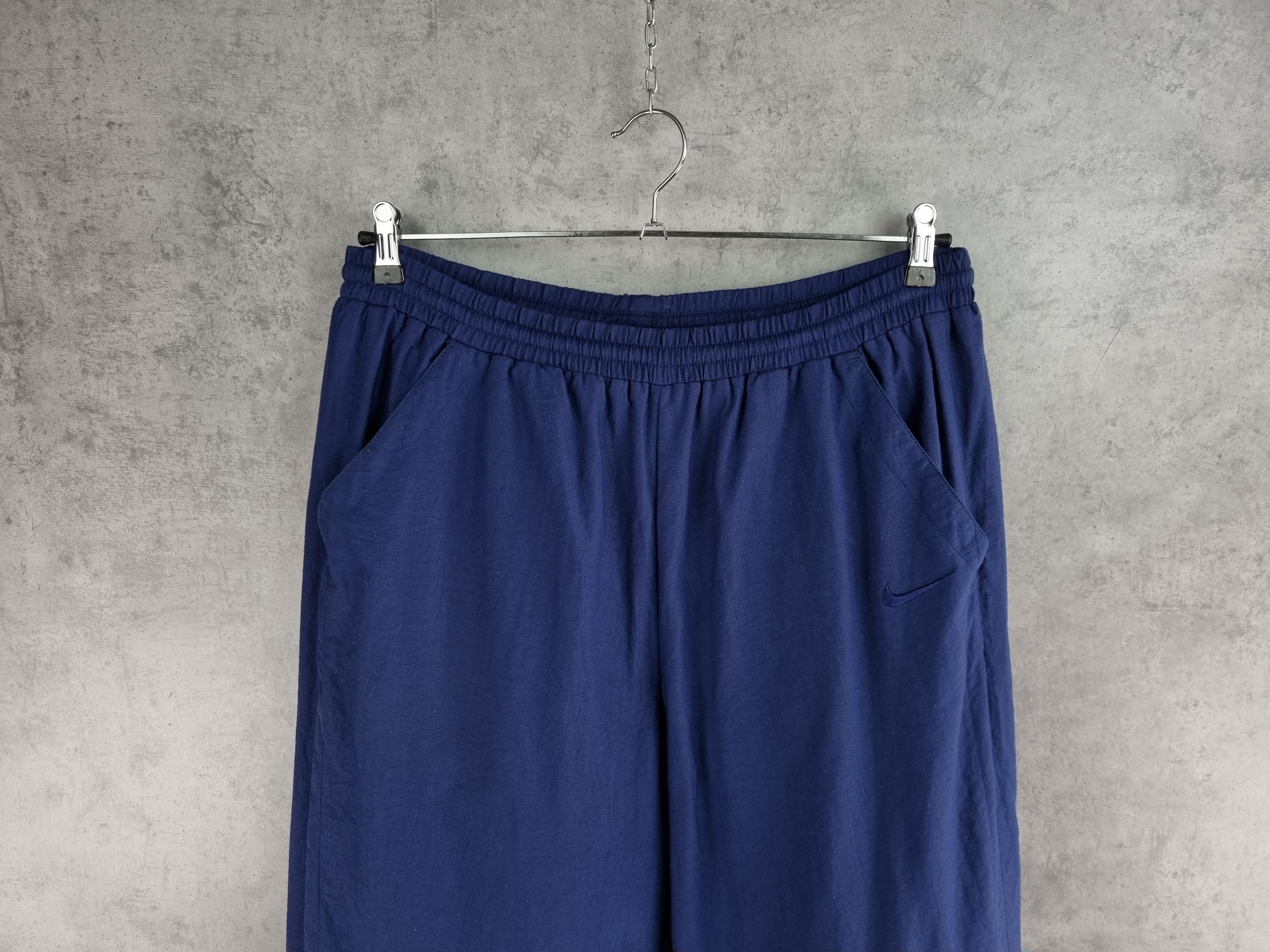 Nike × Vintage 90s Baggy Fit Nike Nylon Vintage Sweatpant Travis Scott Size US 32 / EU 48 - 4 Thumbnail
