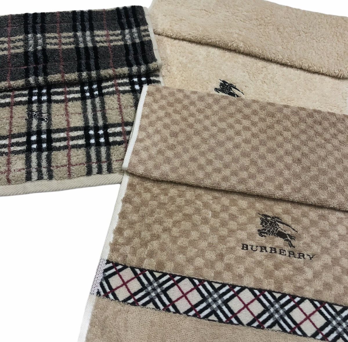 Burberry Burberry Embossed Logo Face Towel Lot 3 lots Size ONE SIZE - 4 Thumbnail