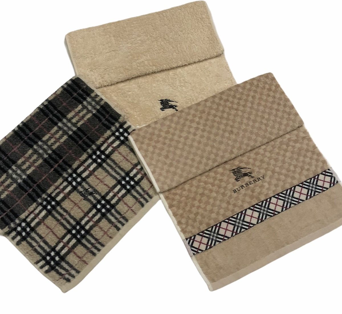 Burberry Burberry Embossed Logo Face Towel Lot 3 lots Size ONE SIZE - 5 Thumbnail