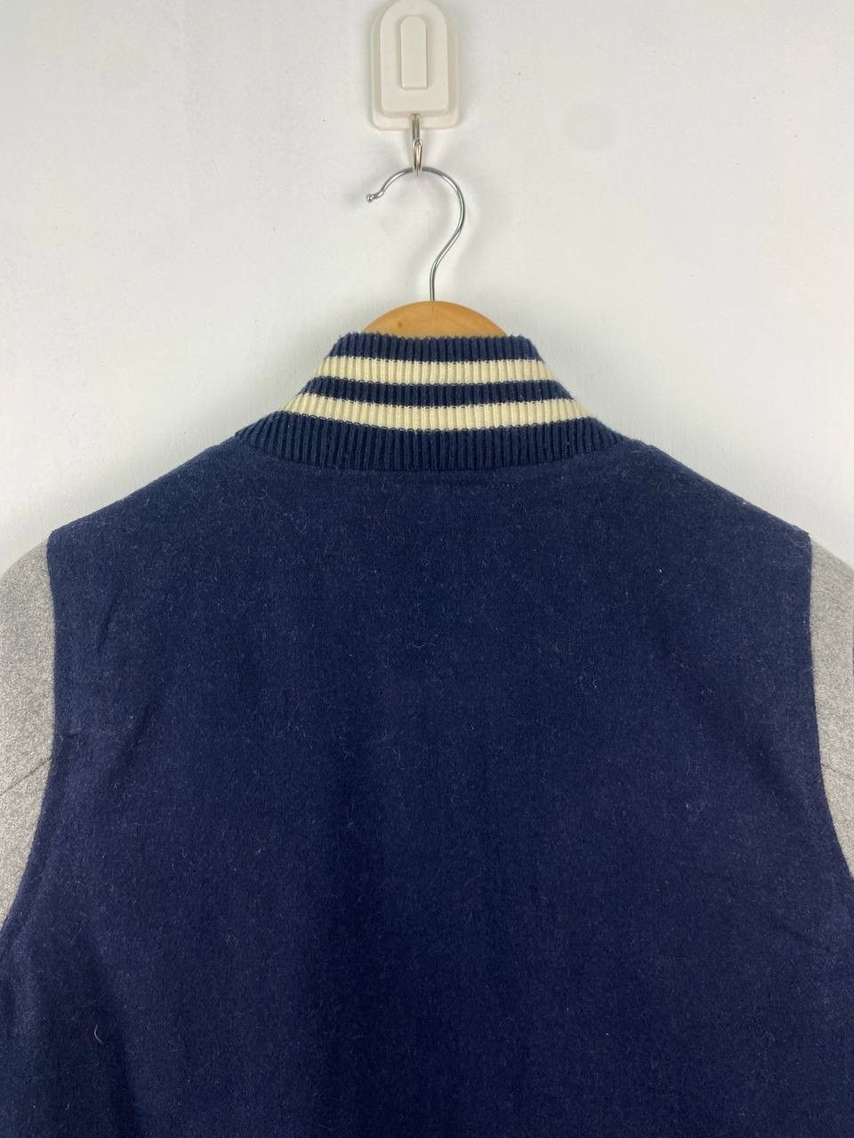 Champion × Vintage Vintage 90s Champion Varsity Jacket Navy Blue Size US L / EU 52-54 / 3 - 11 Thumbnail