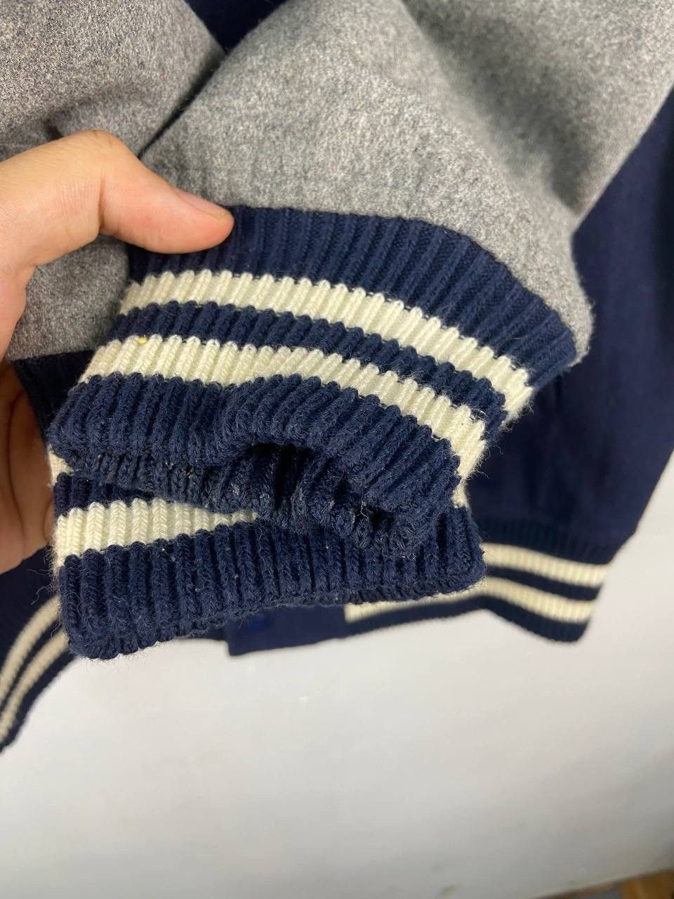 Champion × Vintage Vintage 90s Champion Varsity Jacket Navy Blue Size US L / EU 52-54 / 3 - 5 Thumbnail