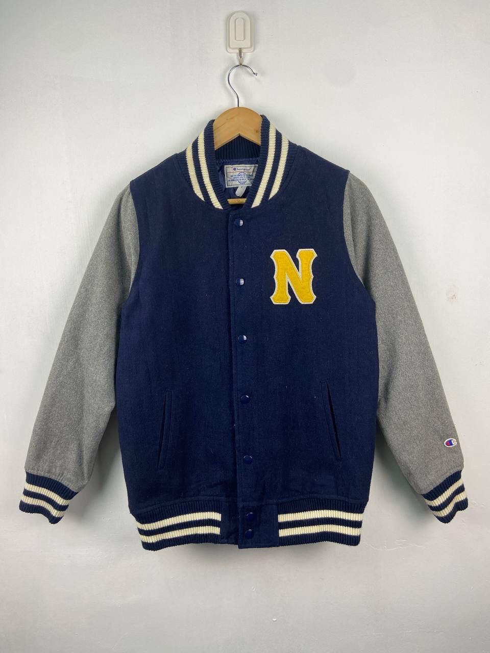 Champion × Vintage Vintage 90s Champion Varsity Jacket Navy Blue Size US L / EU 52-54 / 3 - 3 Thumbnail