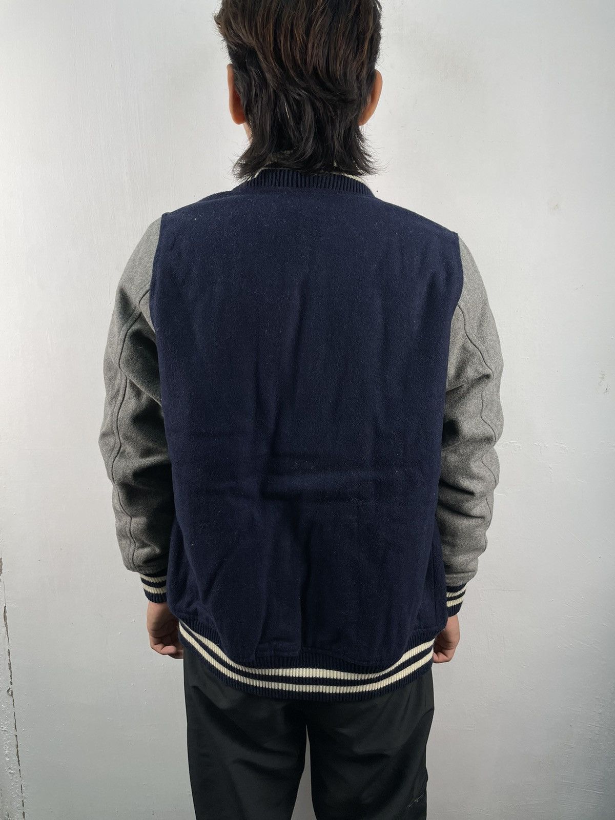 Champion × Vintage Vintage 90s Champion Varsity Jacket Navy Blue Size US L / EU 52-54 / 3 - 2 Thumbnail