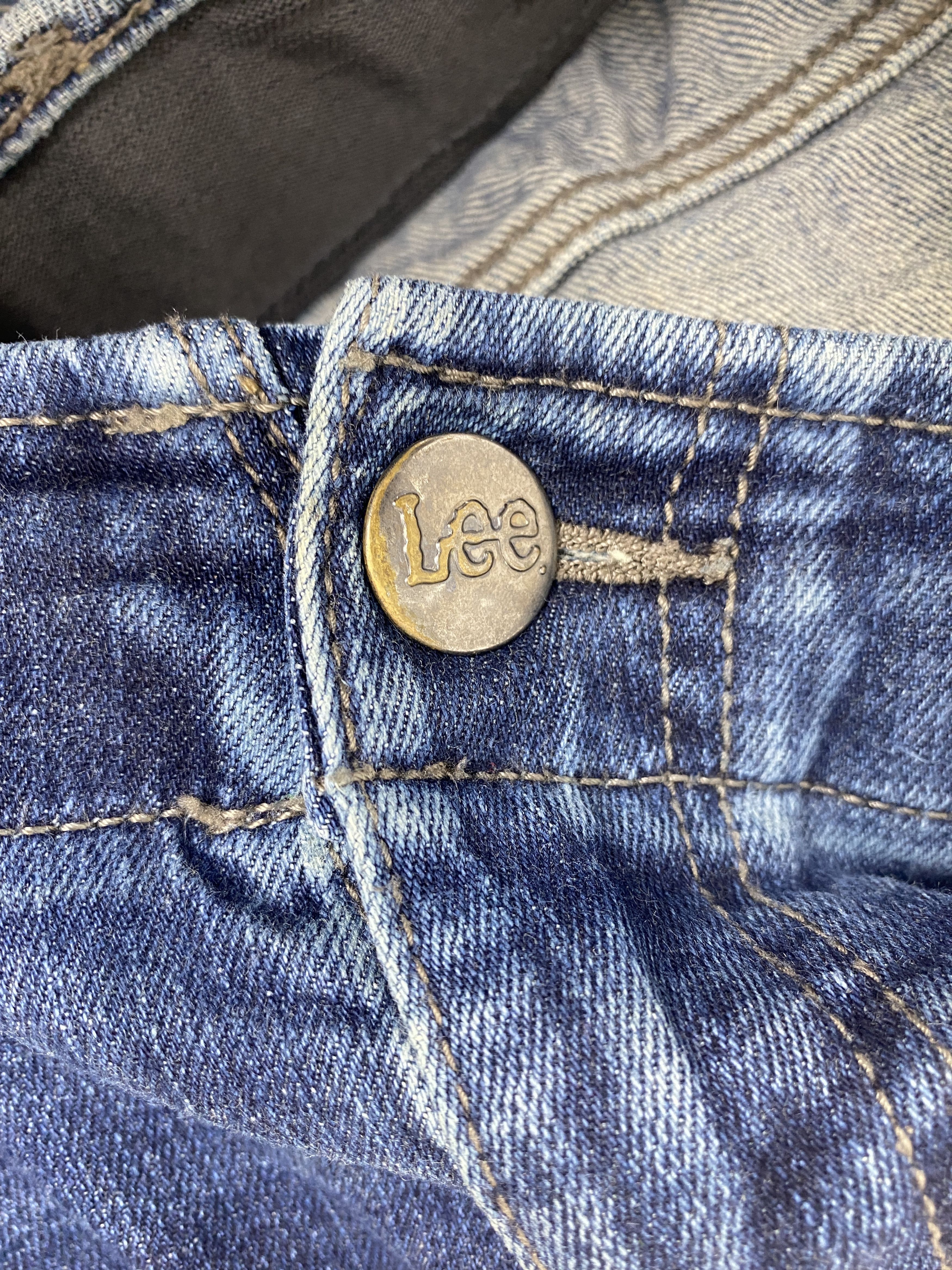 Lee Vintage Lee Extreme Motion Faded Blue Jeans P0442 Size US 43 - 14 Thumbnail