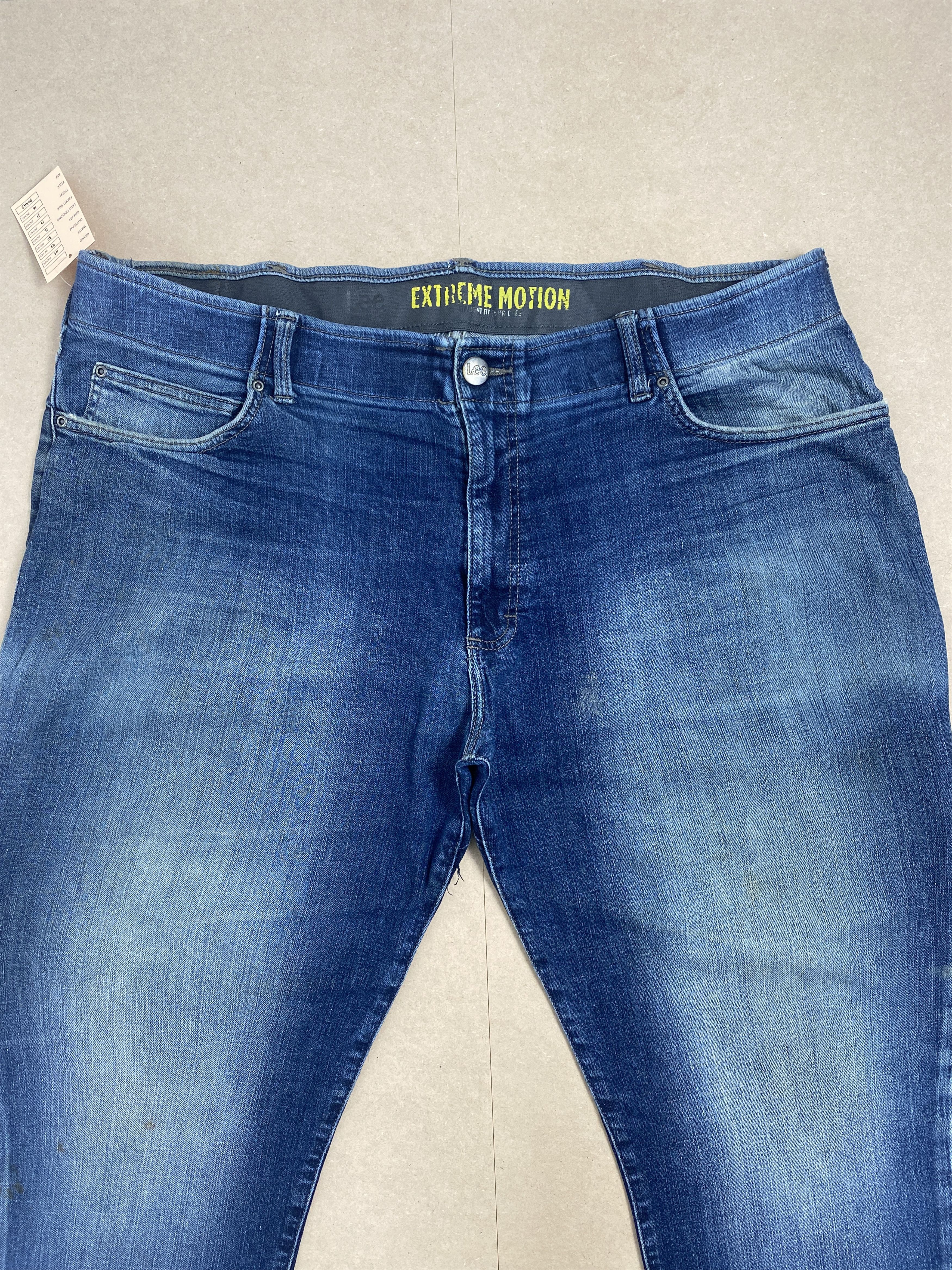 Lee Vintage Lee Extreme Motion Faded Blue Jeans P0442 Size US 43 - 2 Thumbnail