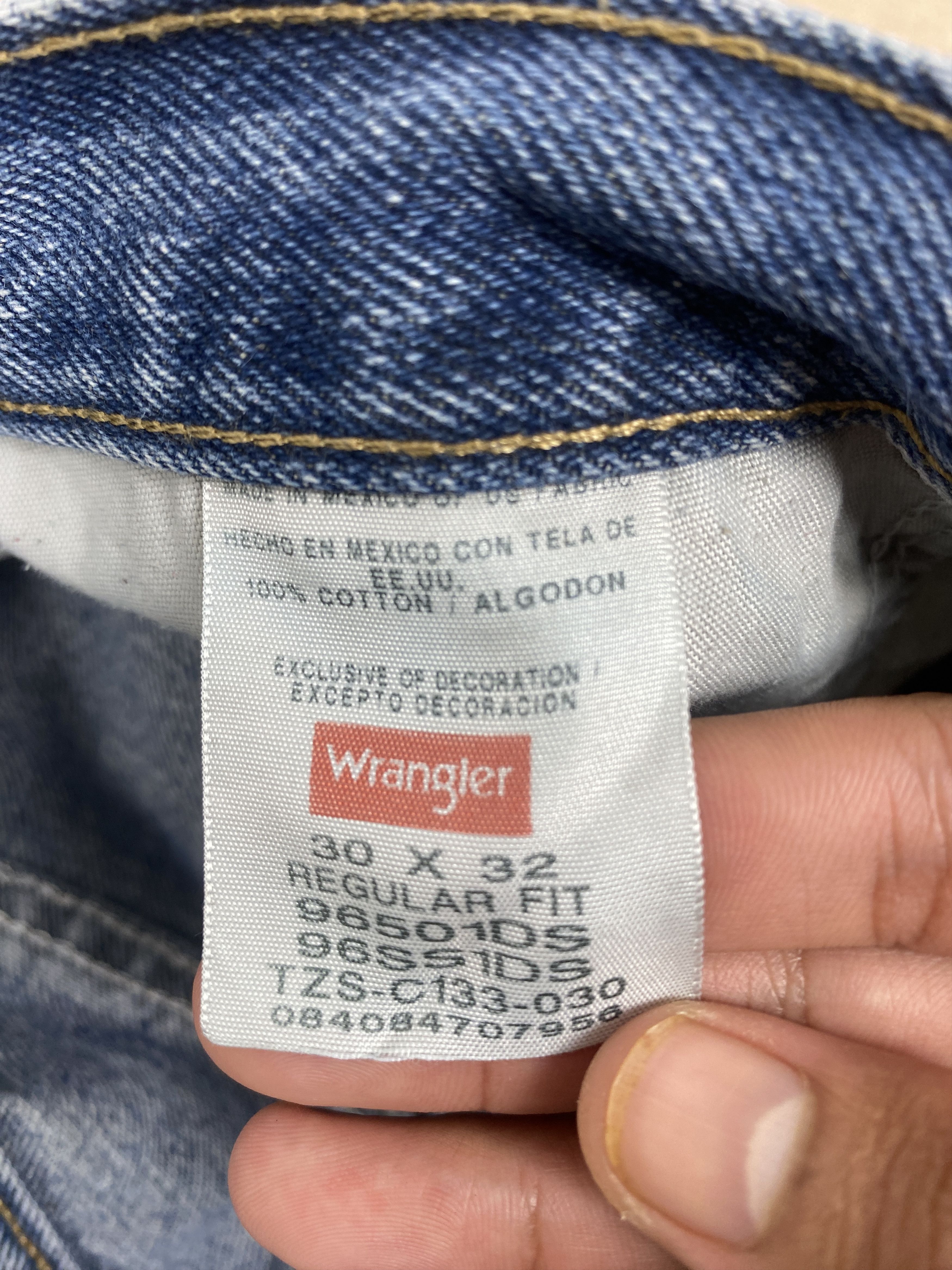 Vintage × Wrangler Vintage Wrangler Distressed Faded StraightCut Mid Wash Jeans Size US 31 - 9 Thumbnail