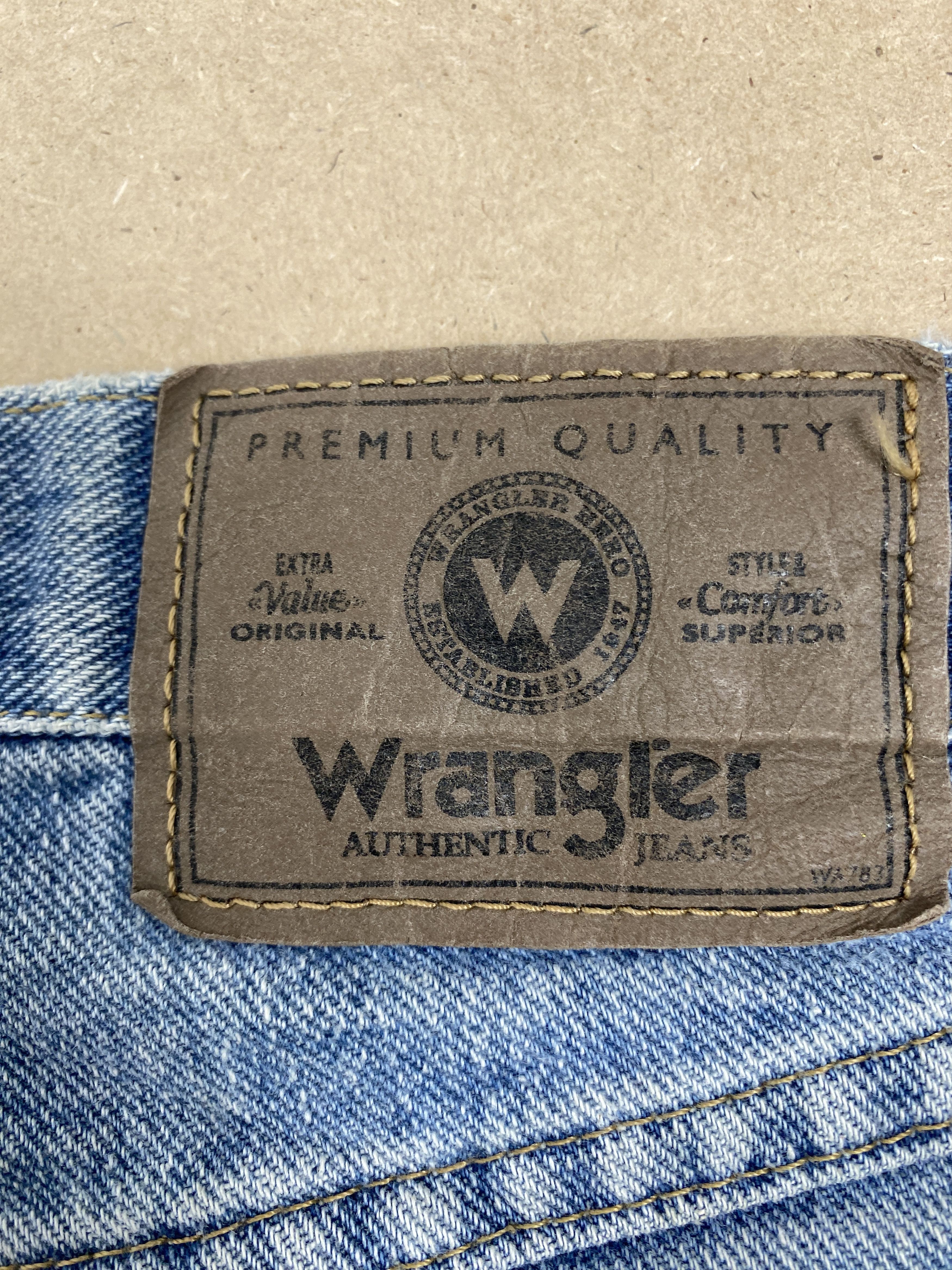 Vintage × Wrangler Vintage Wrangler Straight Cut Faded Light Wash Jeans Size US 33 - 8 Thumbnail