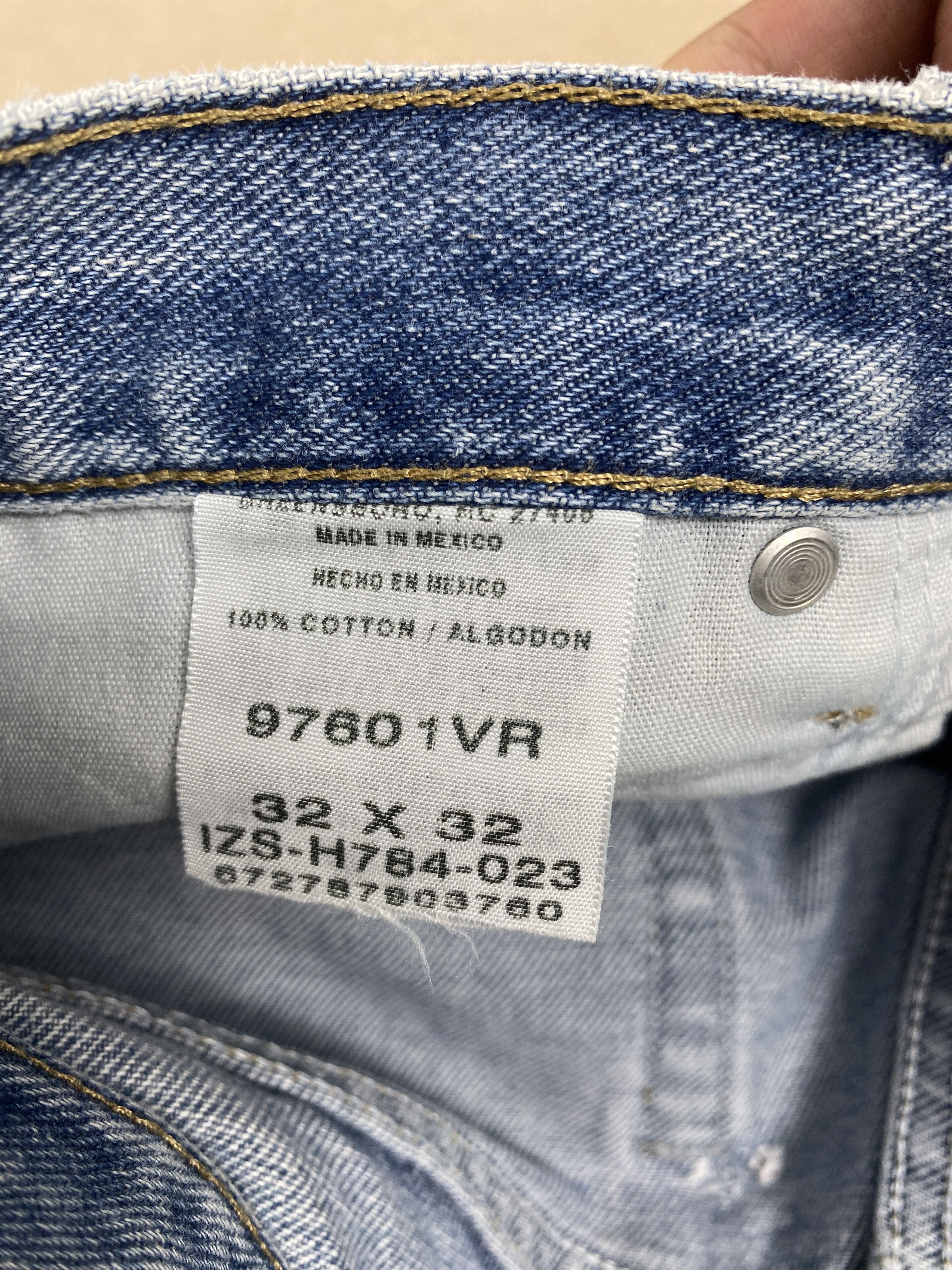 Vintage × Wrangler Vintage Wrangler Straight Cut Faded Light Wash Jeans Size US 33 - 9 Thumbnail