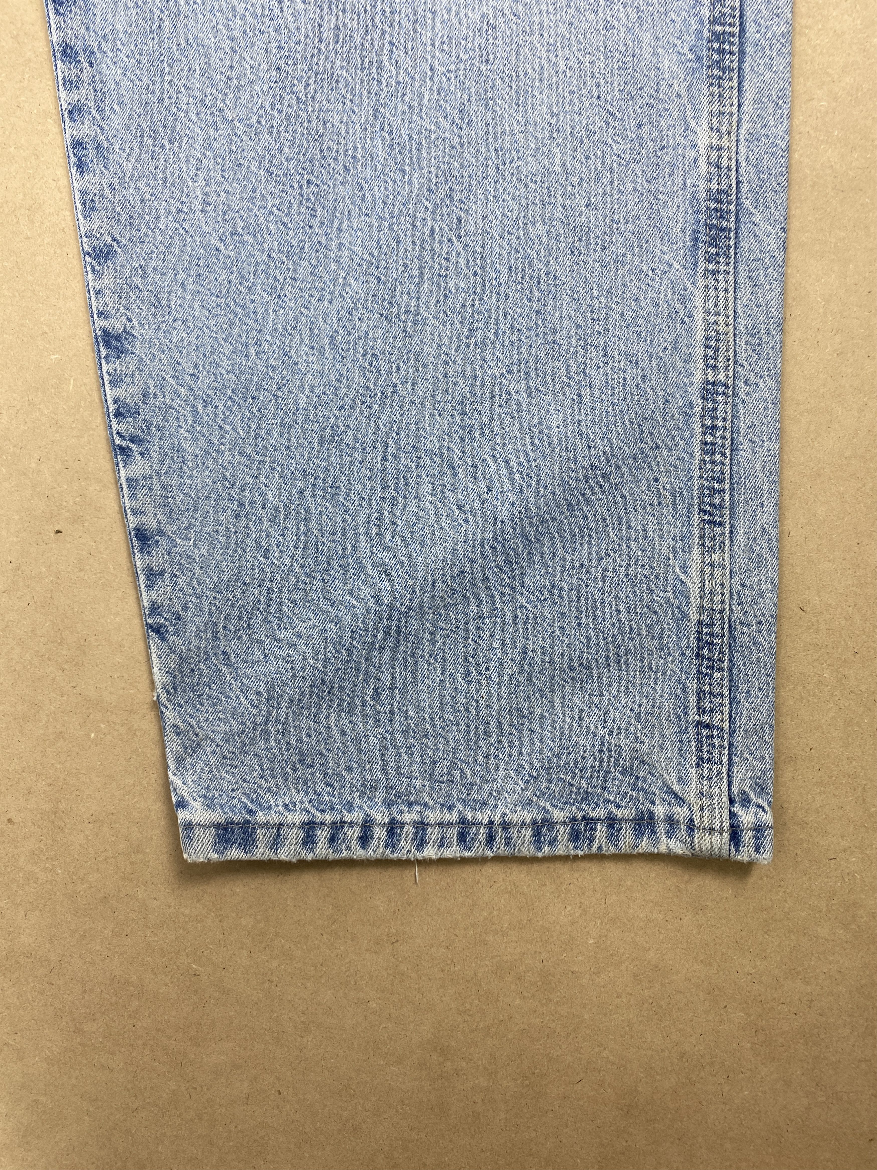 Vintage Vintage Wrangler Straight Cut Faded Light Wash Jeans Size US 36 / EU 52 - 3 Thumbnail