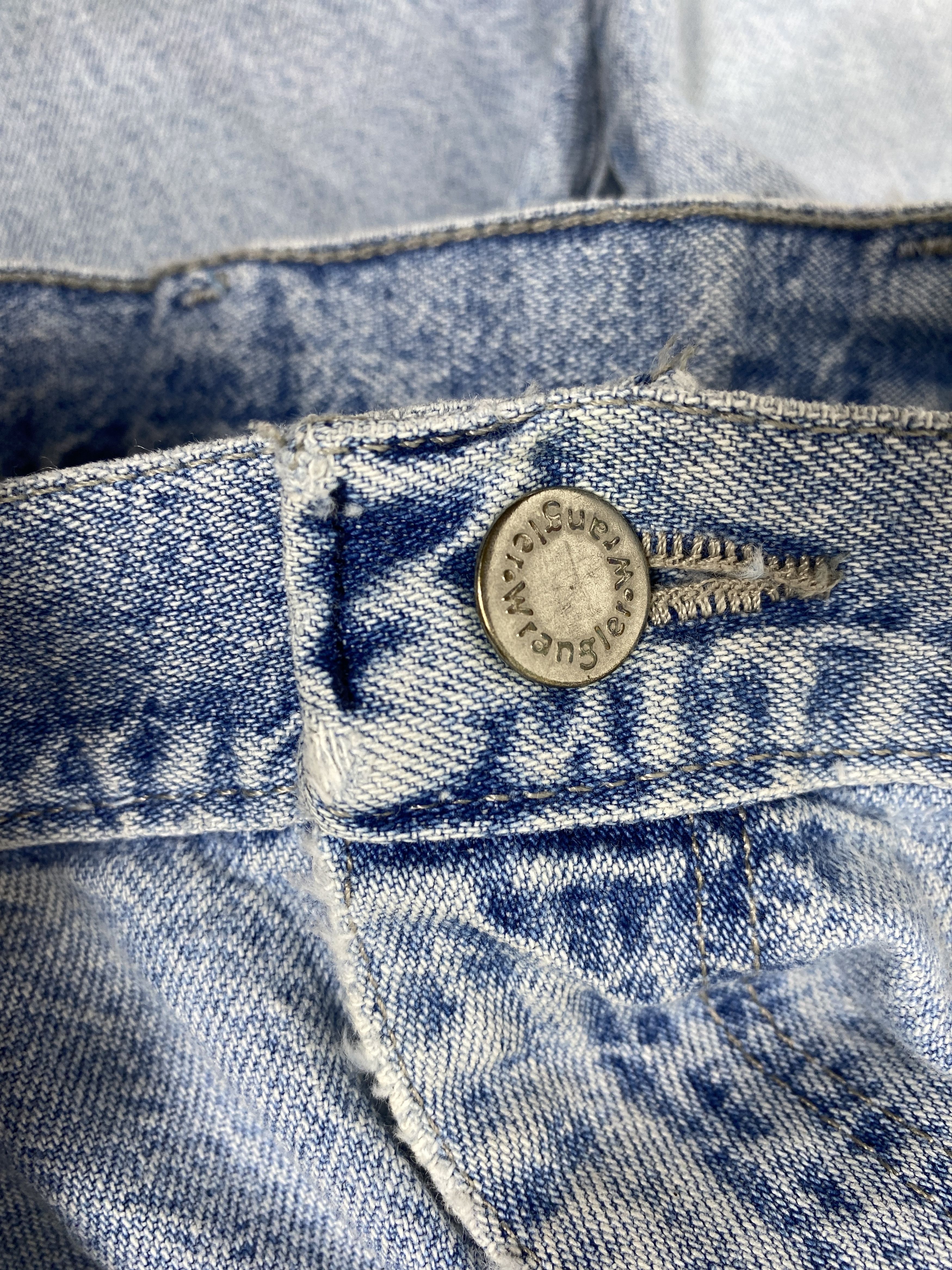 Vintage Vintage Wrangler Straight Cut Faded Light Wash Jeans Size US 36 / EU 52 - 13 Thumbnail
