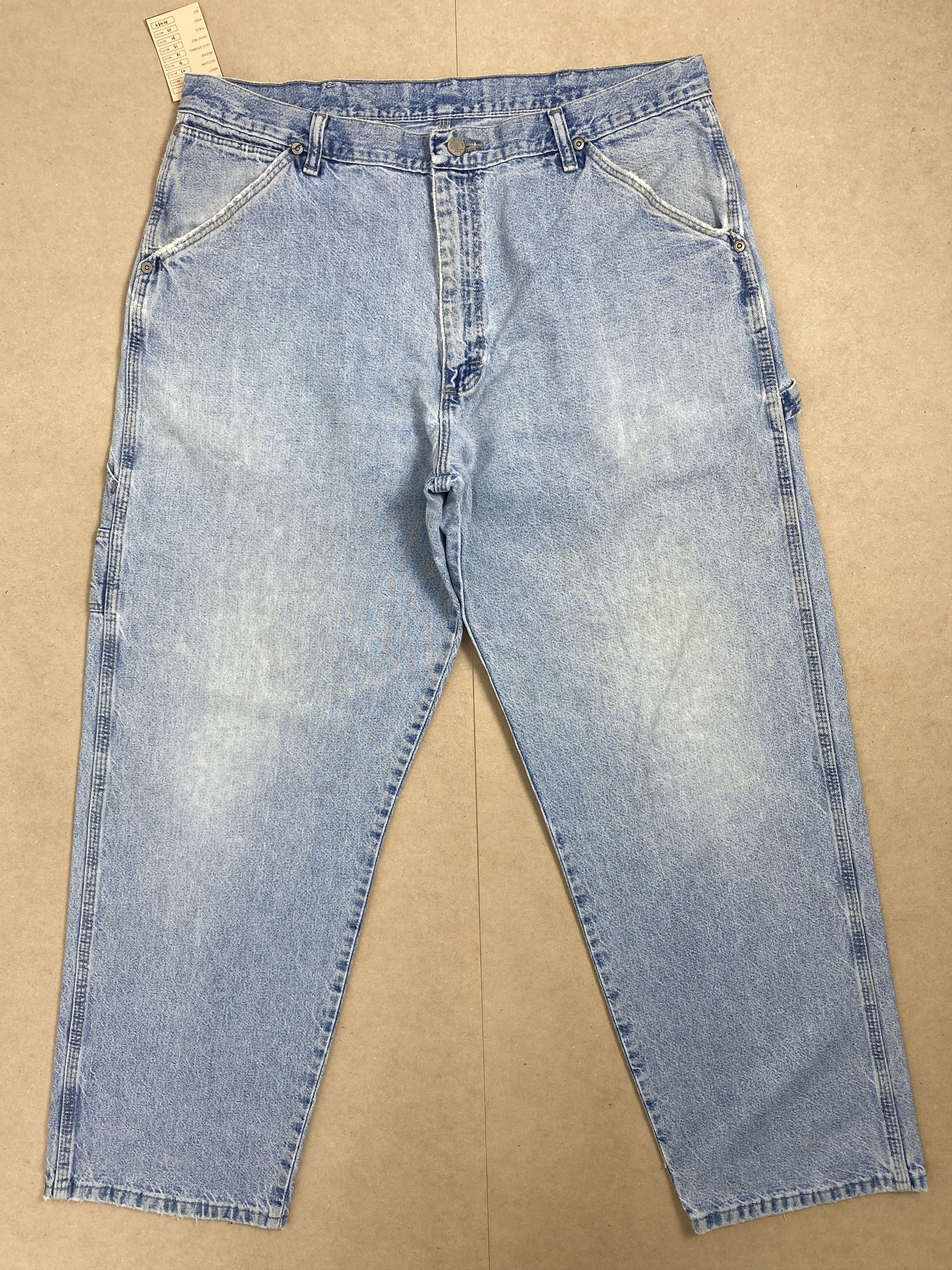 Vintage Vintage Wrangler Straight Cut Faded Light Wash Jeans Size US 36 / EU 52 - 1 Thumbnail