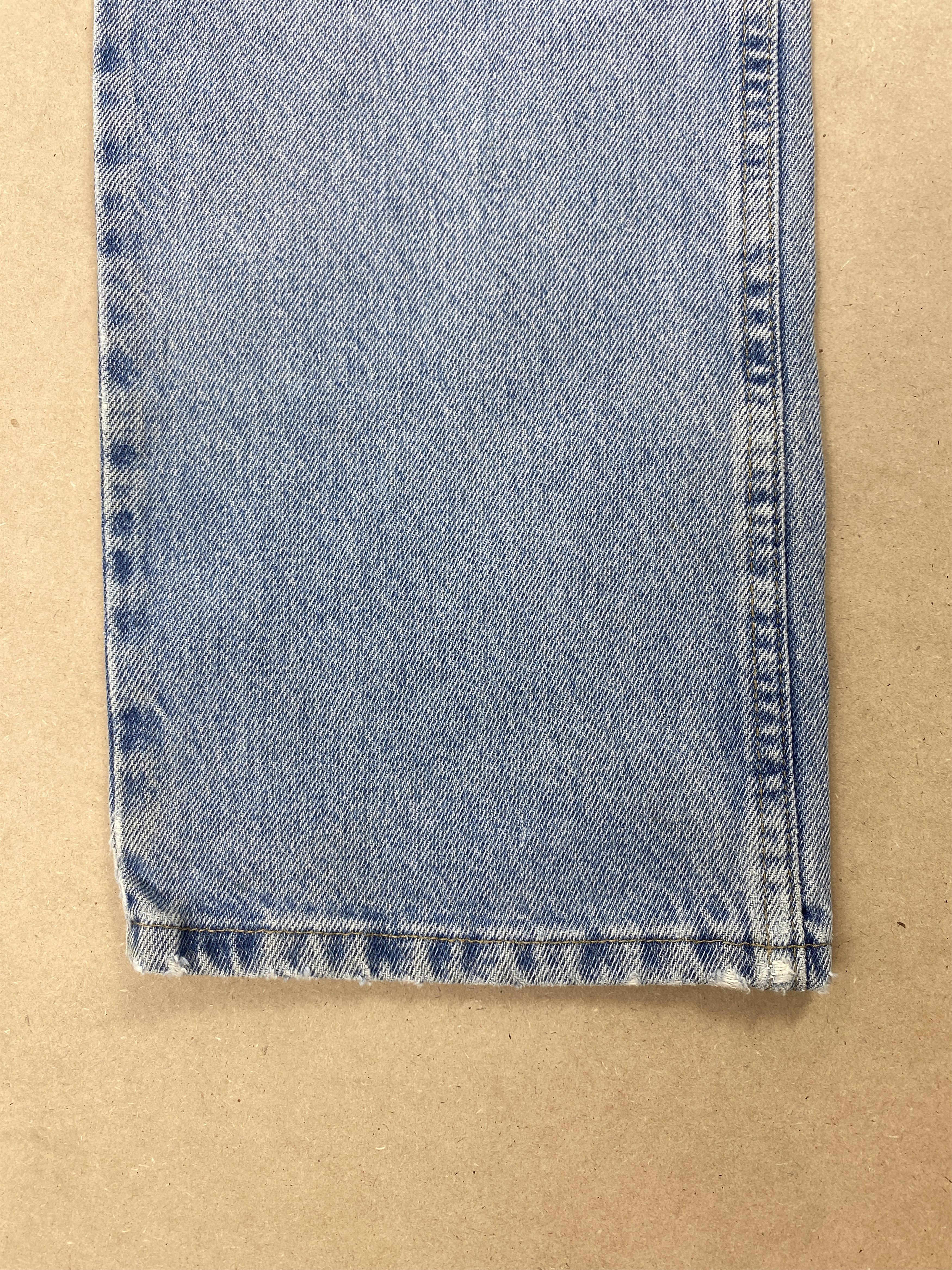 Vintage Vintage Wrangler Straight Cut Distressed Light Wash Jeans Size US 38 / EU 54 - 7 Thumbnail