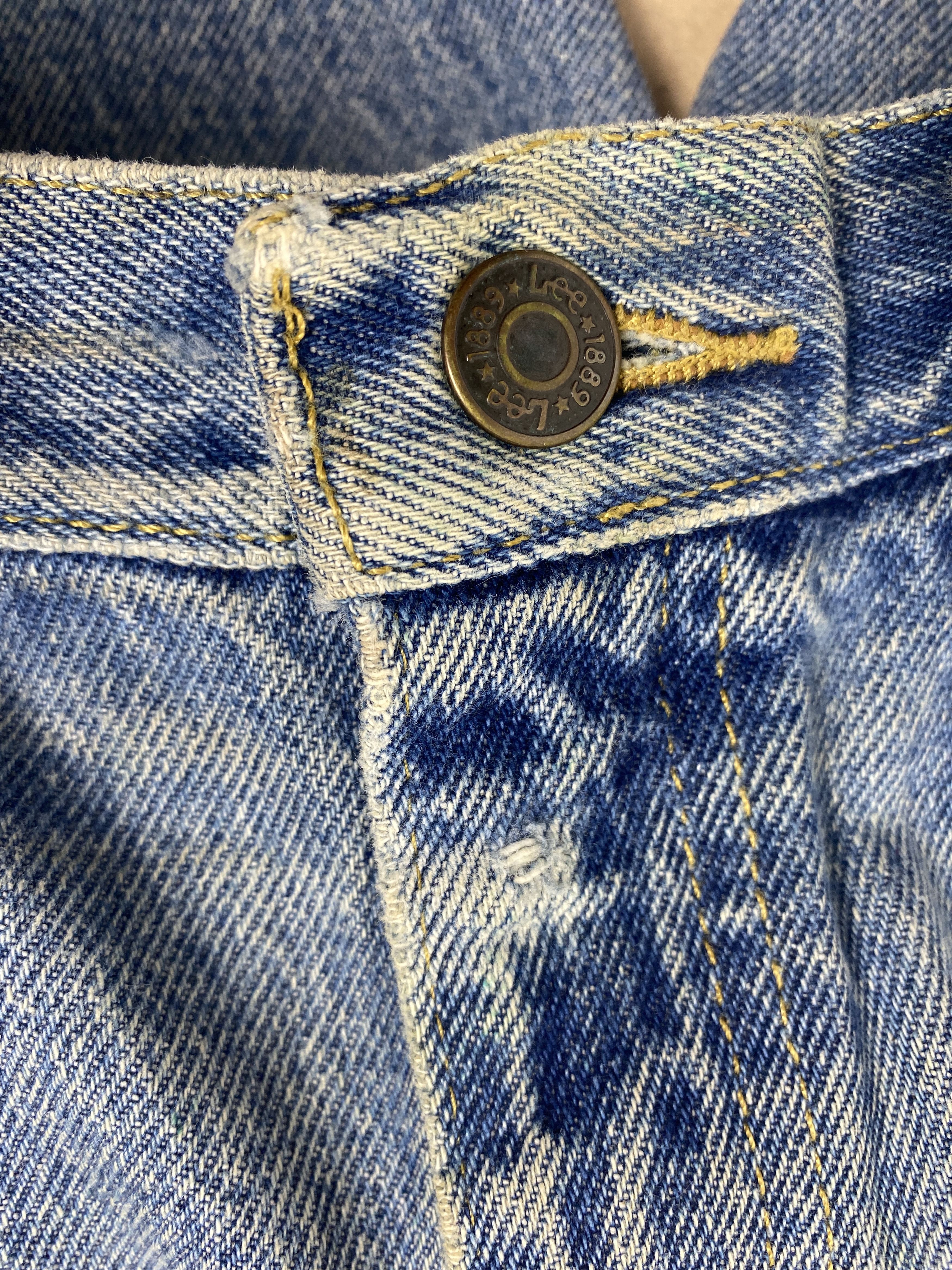 Lee Vintage Lee Straight Cut Distressed Mid Wash Jeans Size US 35 - 14 Thumbnail