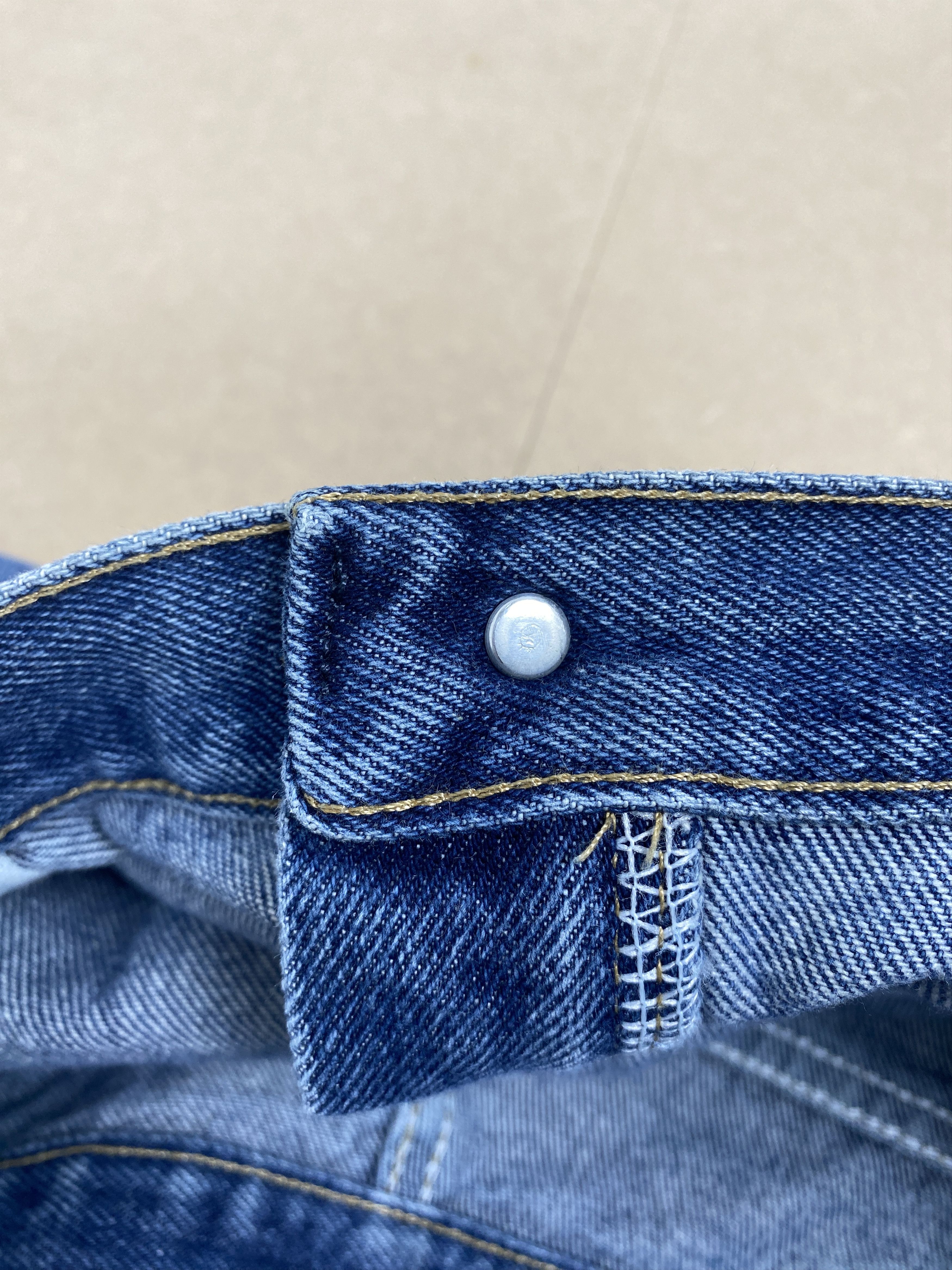 Vintage Vintage Wrangler Straight Cut Distressed Faded Blue Jeans Size US 39 - 11 Thumbnail
