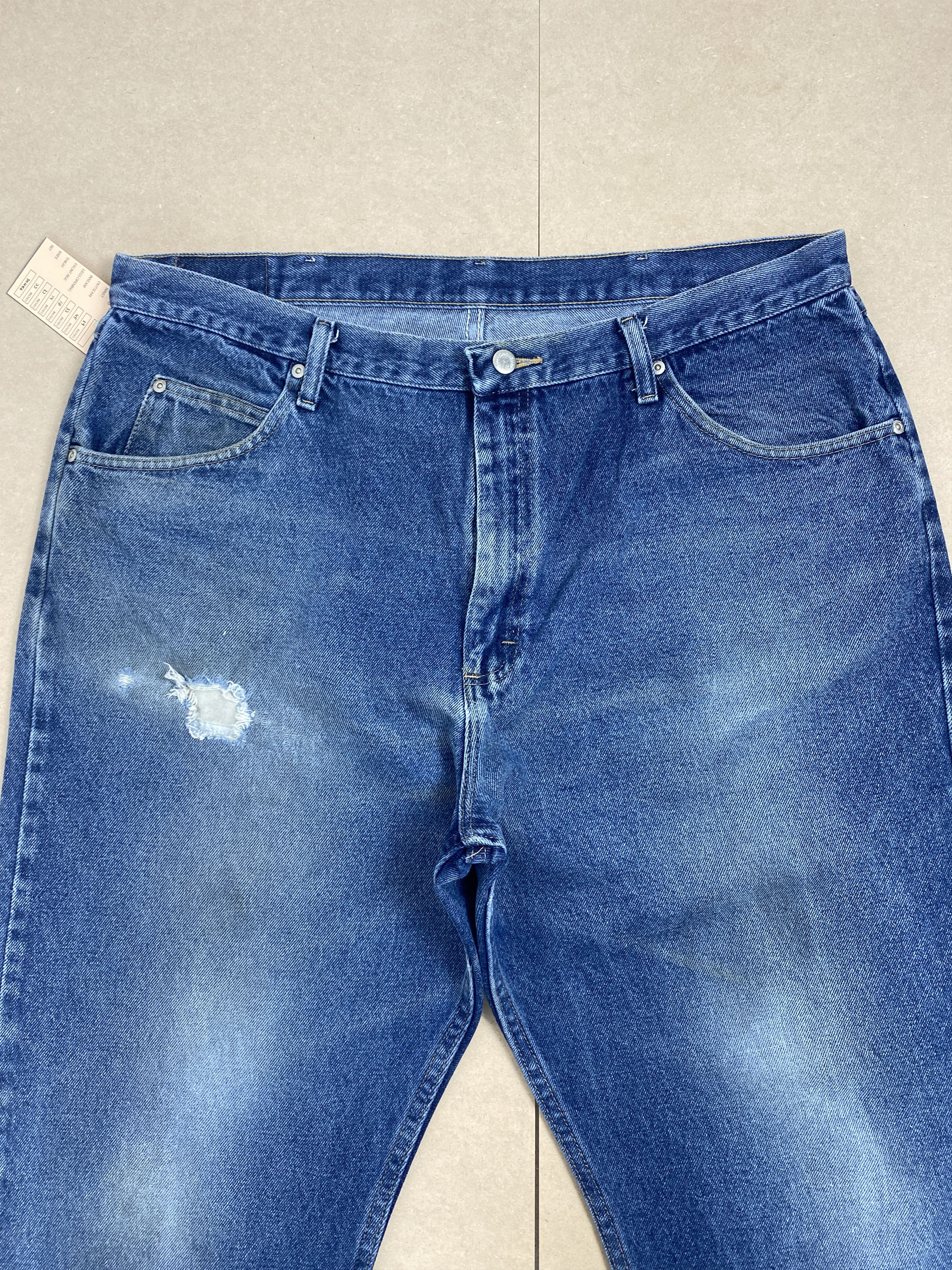 Vintage Vintage Wrangler Straight Cut Distressed Faded Blue Jeans Size US 39 - 2 Thumbnail