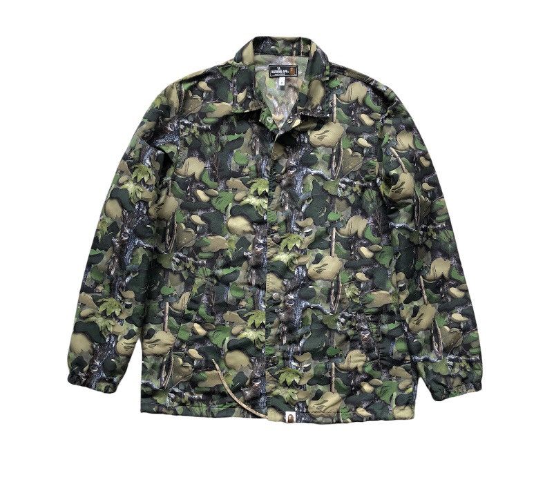 Bape Village Camo Coach Jacket Size US S / EU 44-46 / 1 - 5 Thumbnail
