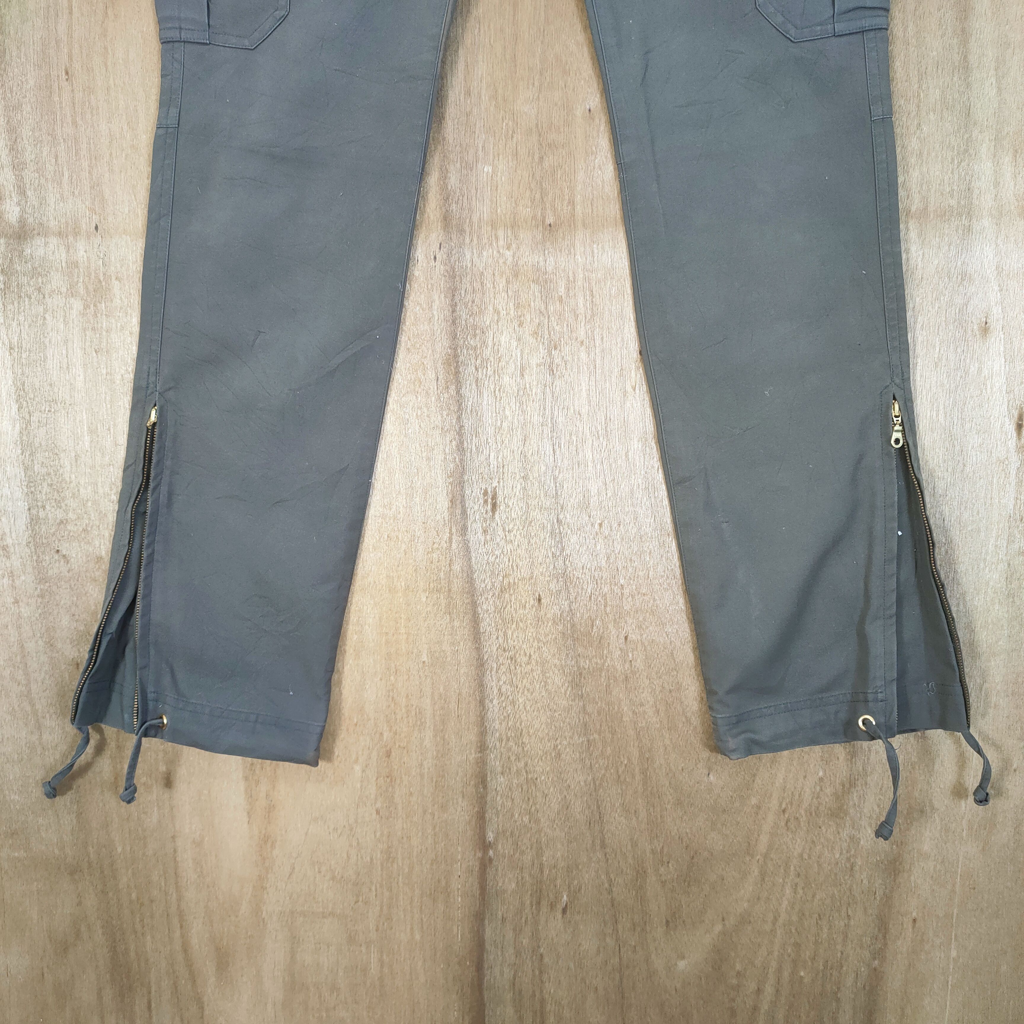 Japanese Brand PEARLY GATES CARGO PANTS ZIPPER LEG Size US 26 / EU 42 - 3 Thumbnail