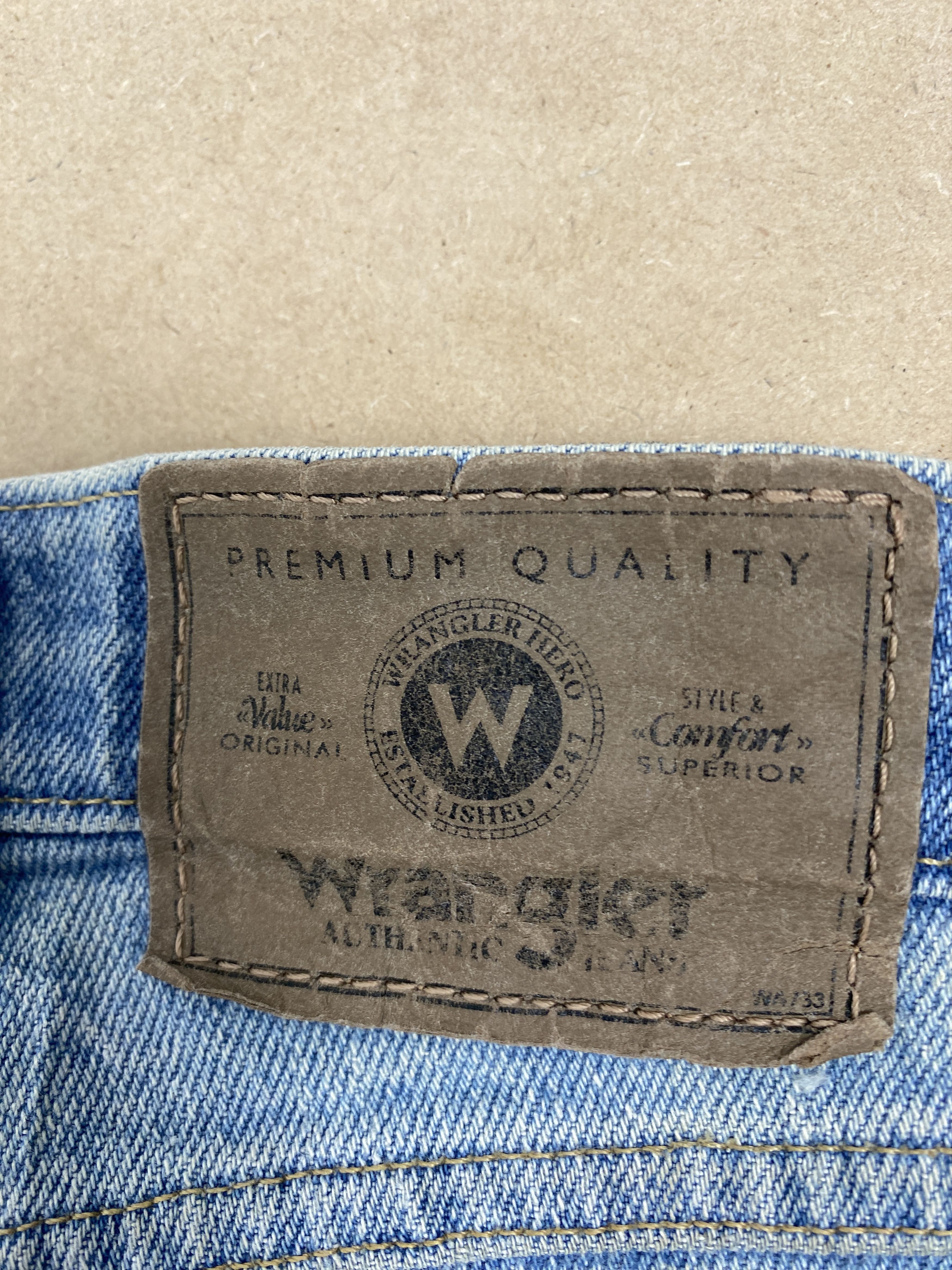Vintage Vintage Wrangler Straight Cut Distressed Faded Light Wash Size US 38 / EU 54 - 8 Thumbnail