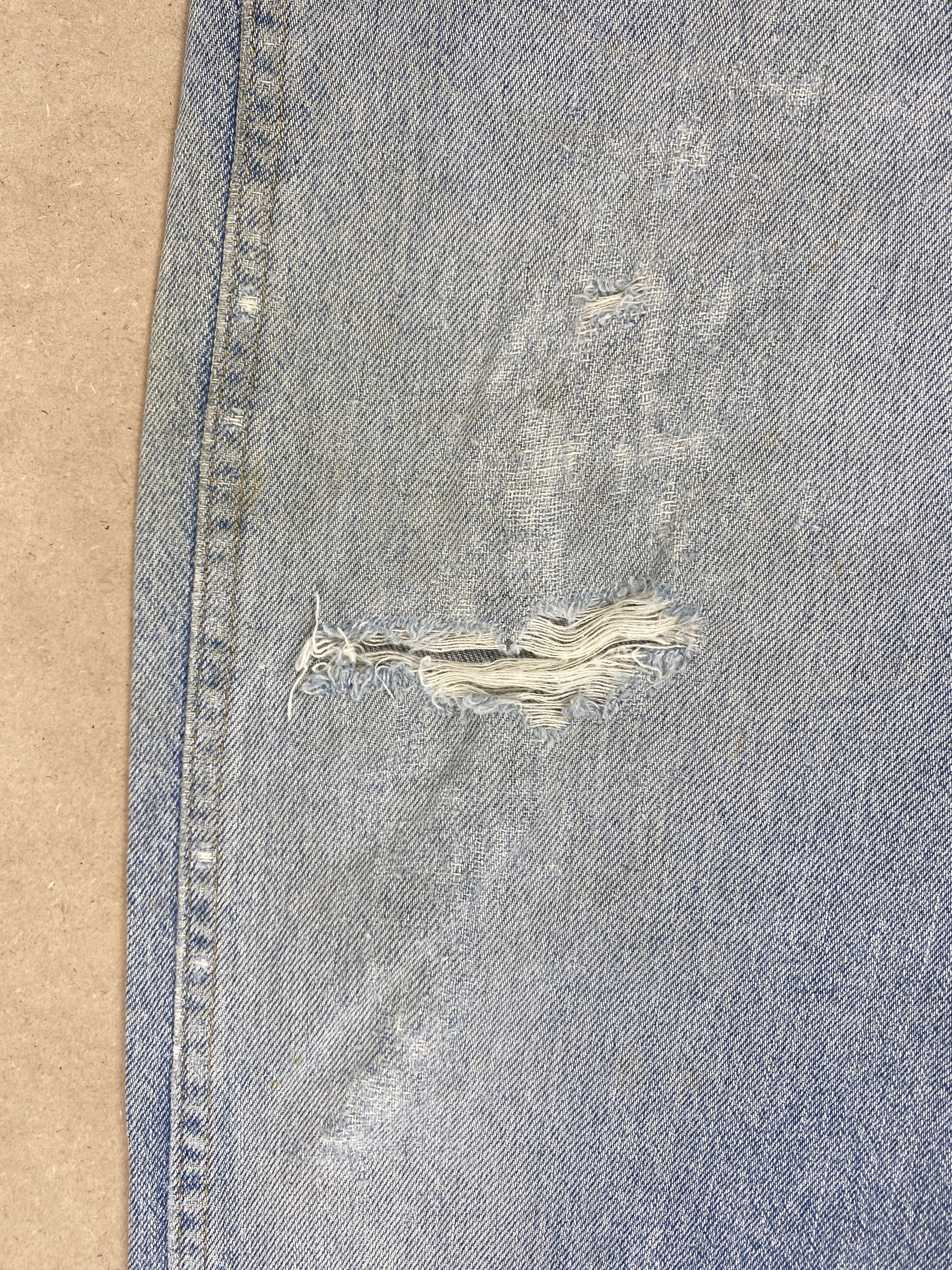 Vintage Vintage Wrangler Straight Cut Distressed Faded Light Wash Size US 38 / EU 54 - 3 Thumbnail