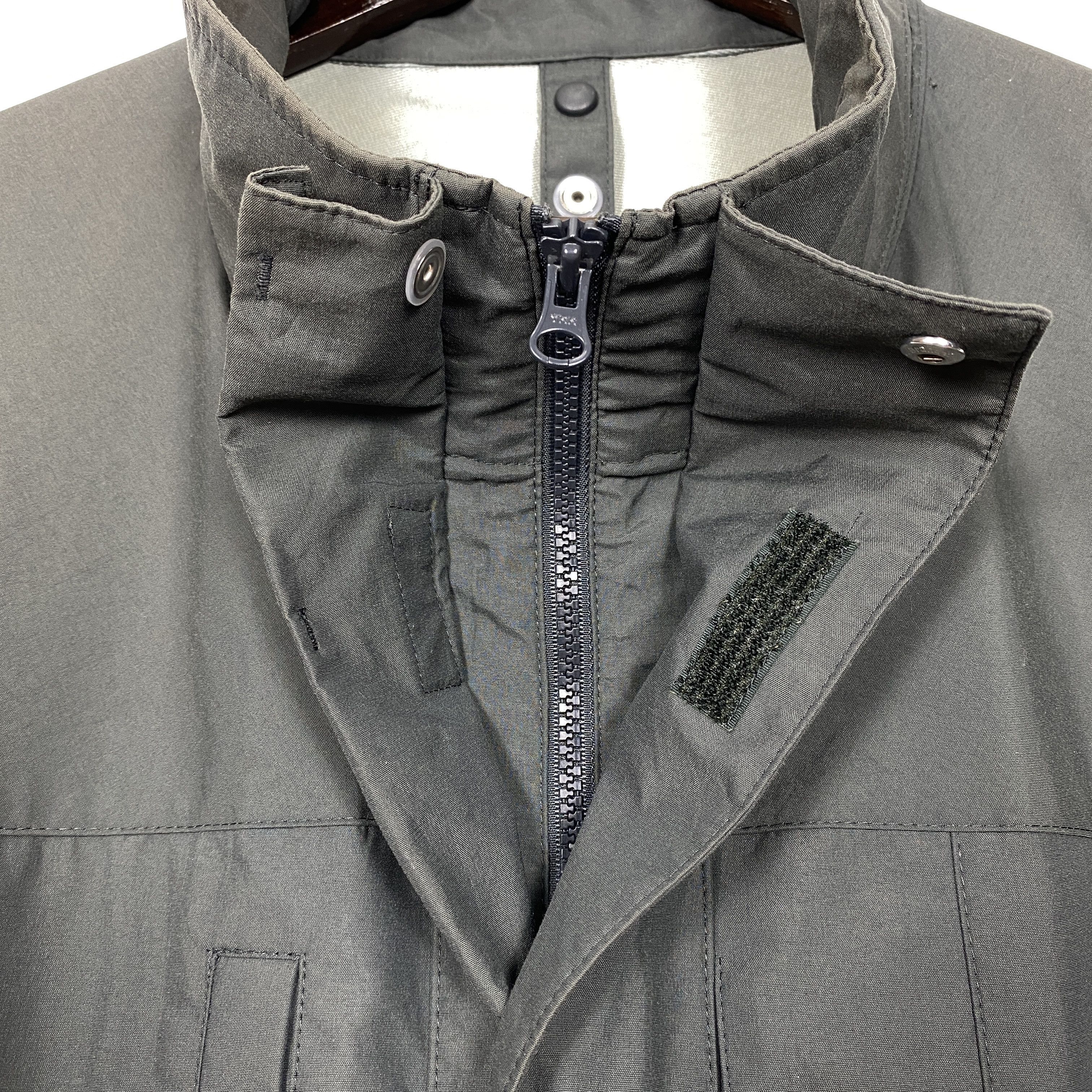 Uniqlo Vintage Uniqlo Windbreaker Jacket J0202 Size US L / EU 52-54 / 3 - 9 Thumbnail