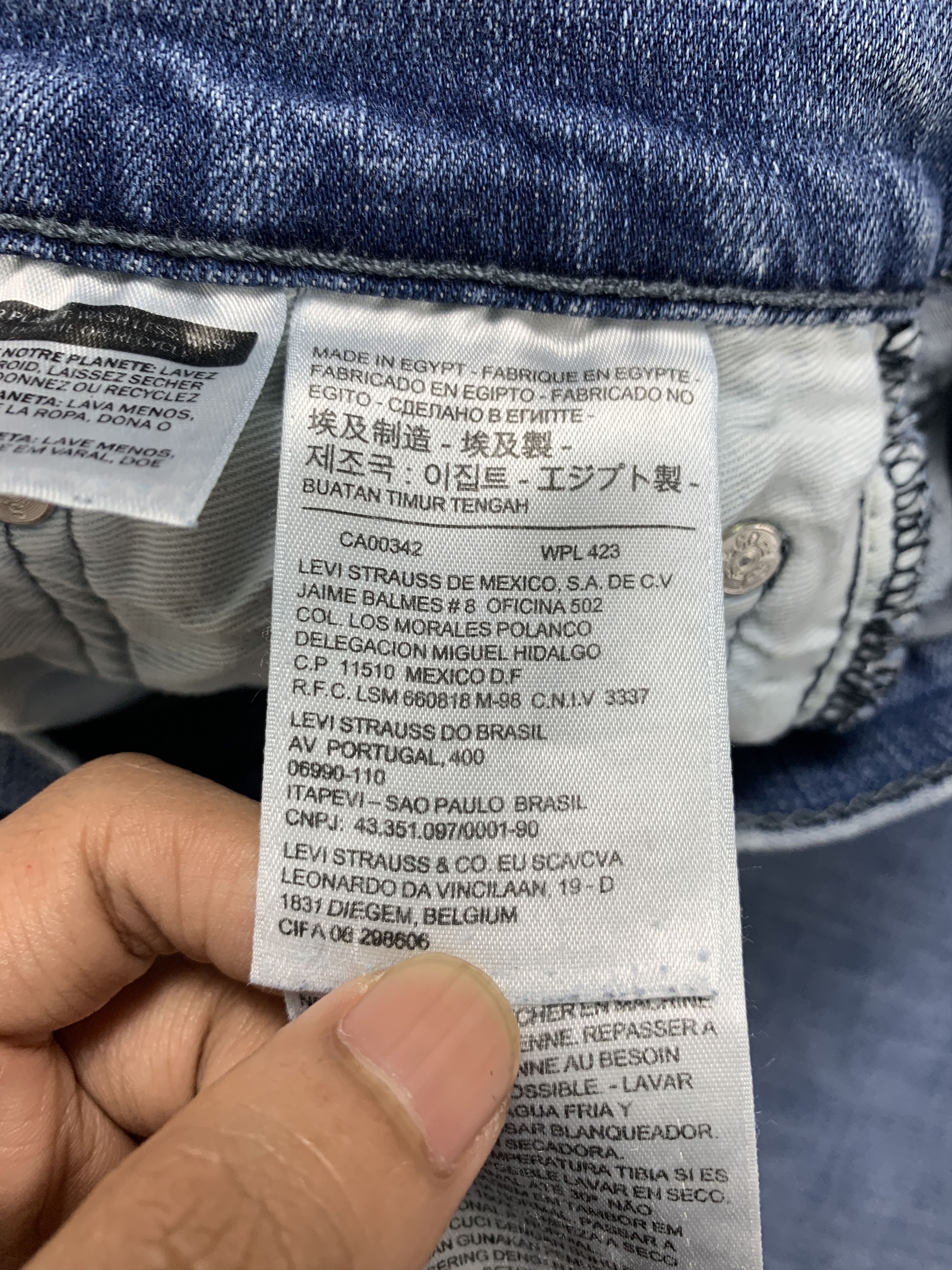 Levi's Vintage LEVI'S 514 Straightcut Mid Wash Jeans Size US 29 - 13 Thumbnail