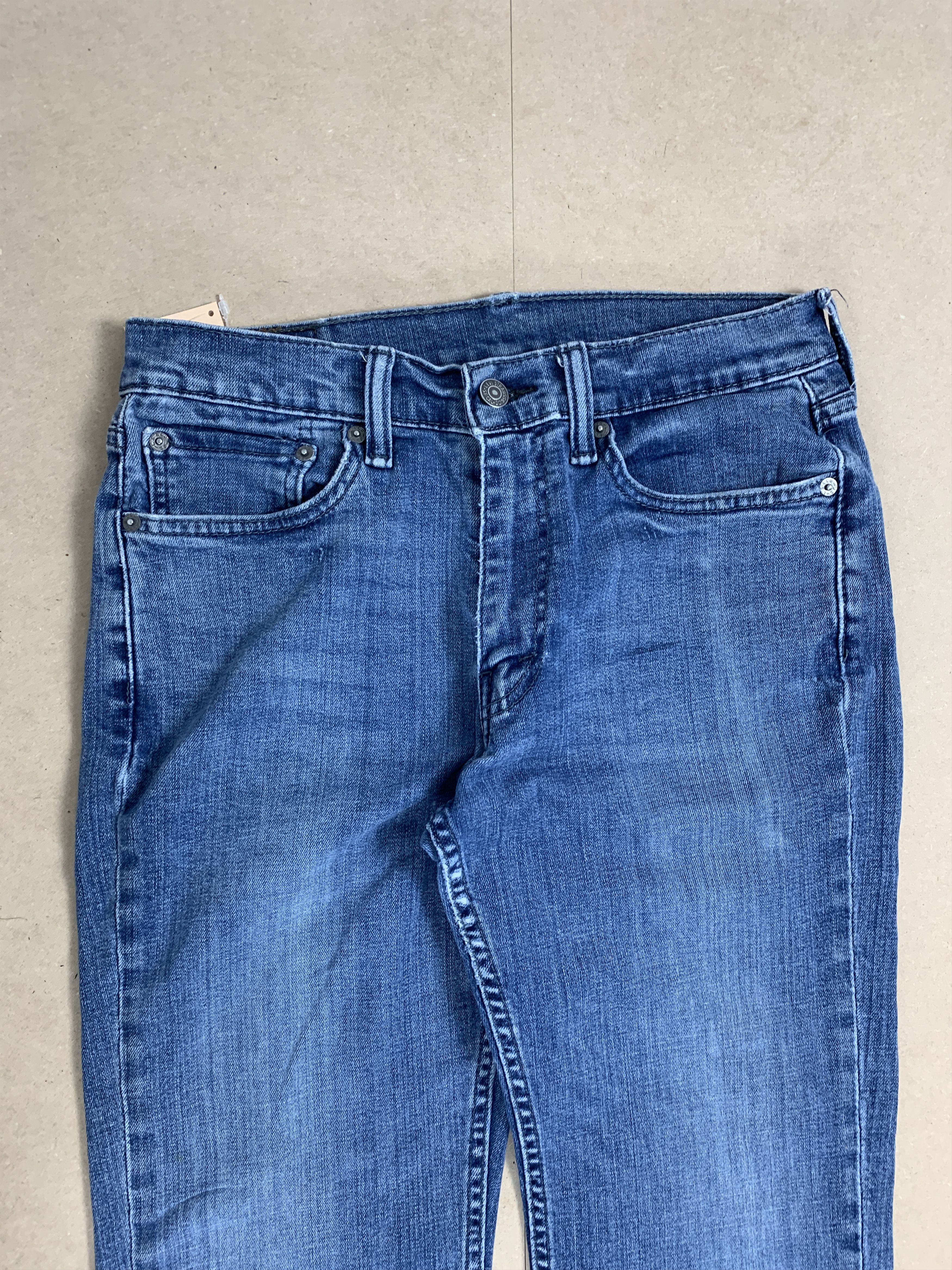 Levi's Vintage LEVI'S 514 Straightcut Mid Wash Jeans Size US 29 - 2 Thumbnail