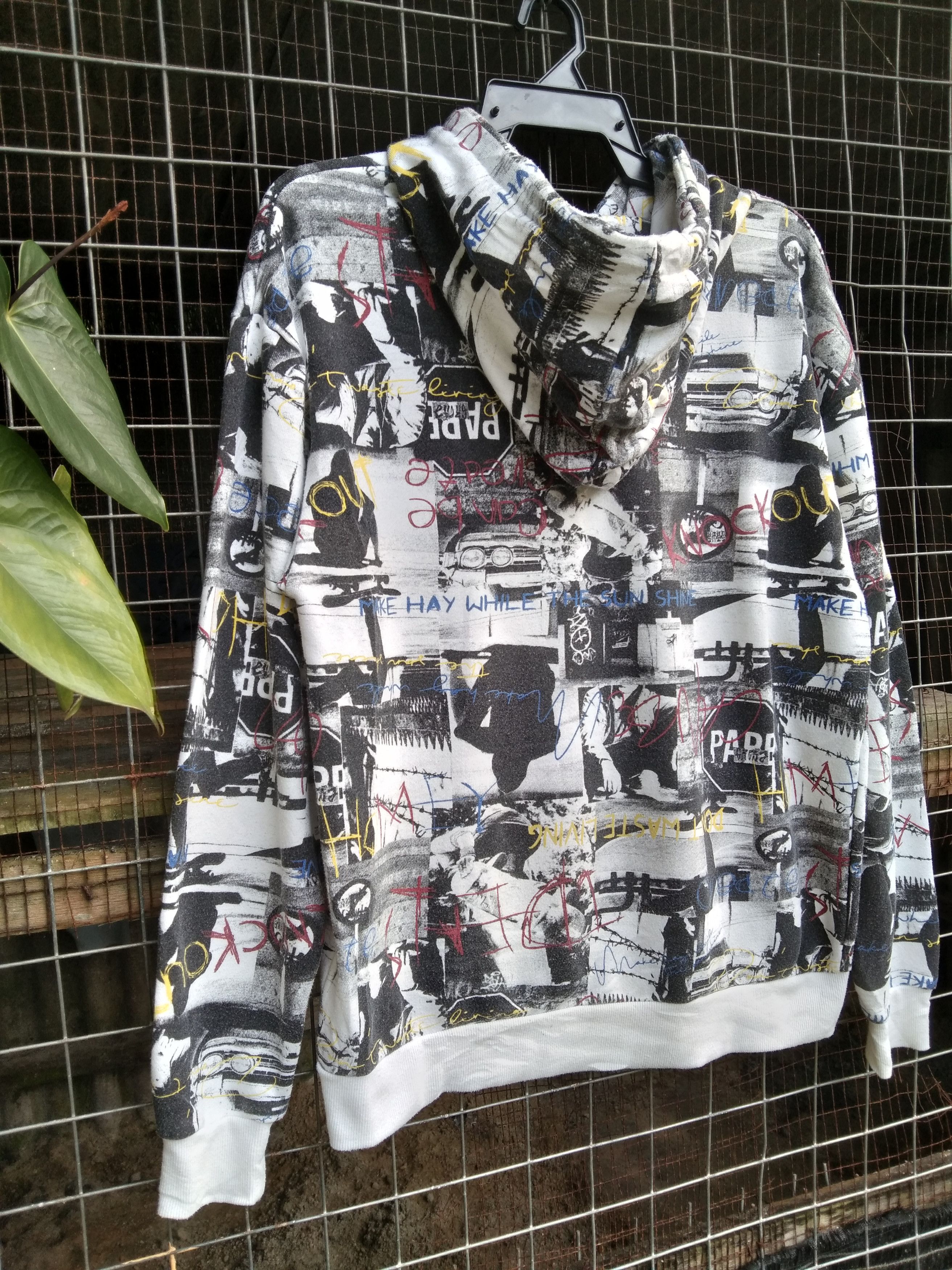 Japanese Brand 🔥NEW YEAR DEALS🔥JUNGLE STORM MEN'S HOODIE ALL OVER PRINT Size US M / EU 48-50 / 2 - 6 Thumbnail