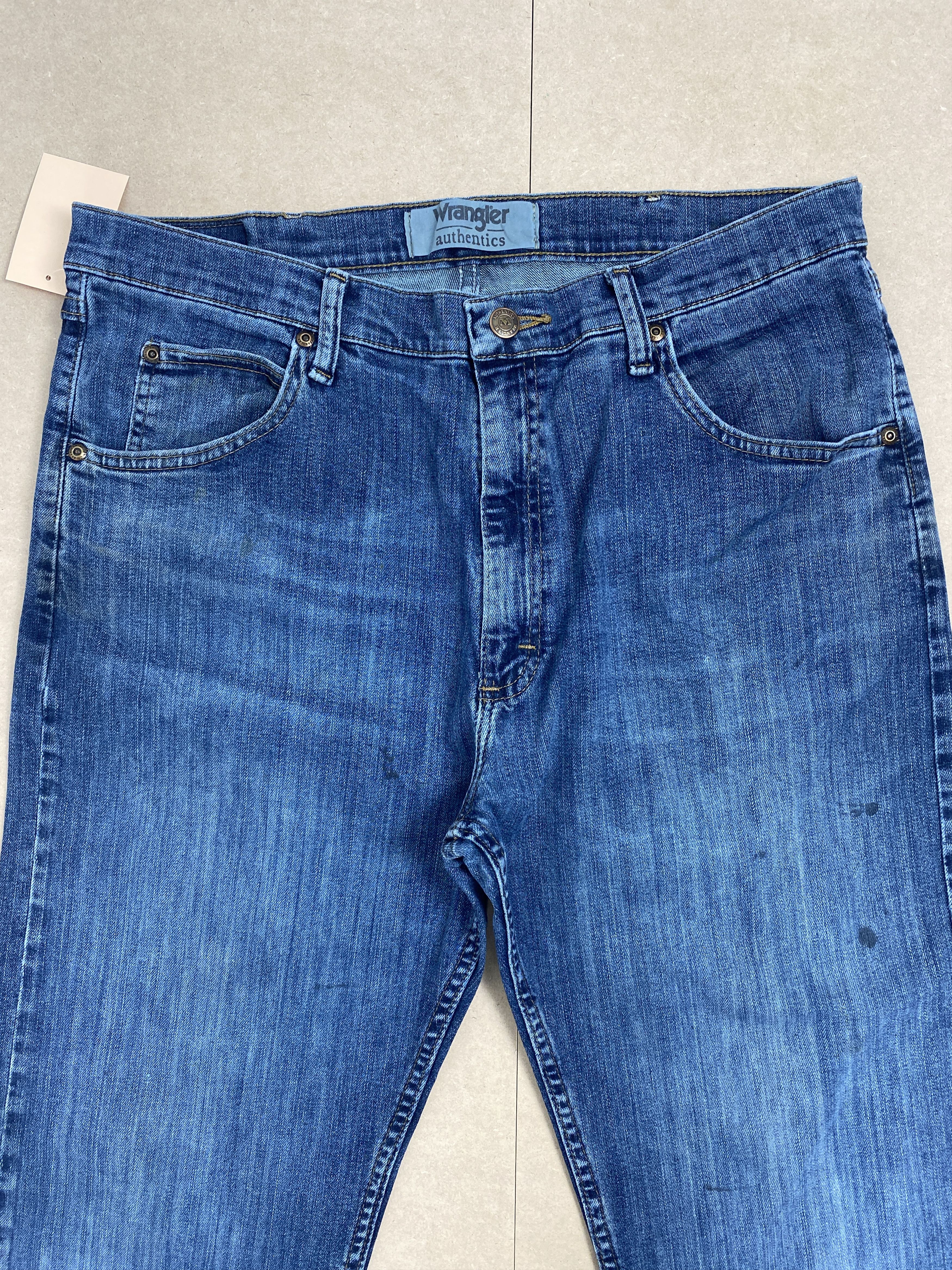 Vintage Vintage Wrangler Straight Cut Faded Blue Jeans P0460 Size US 34 / EU 50 - 2 Thumbnail