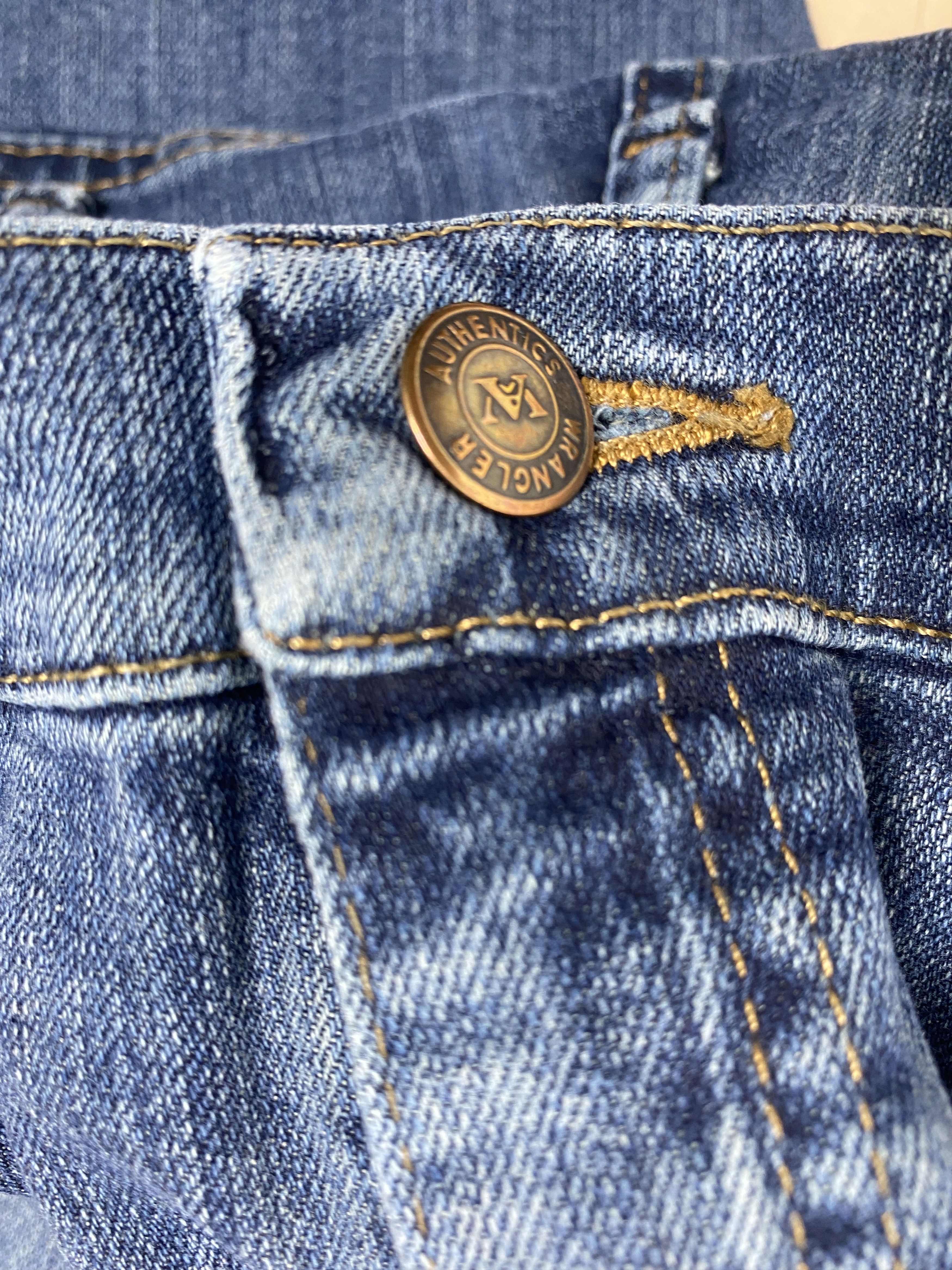 Vintage Vintage Wrangler Straight Cut Faded Blue Jeans P0460 Size US 34 / EU 50 - 9 Thumbnail
